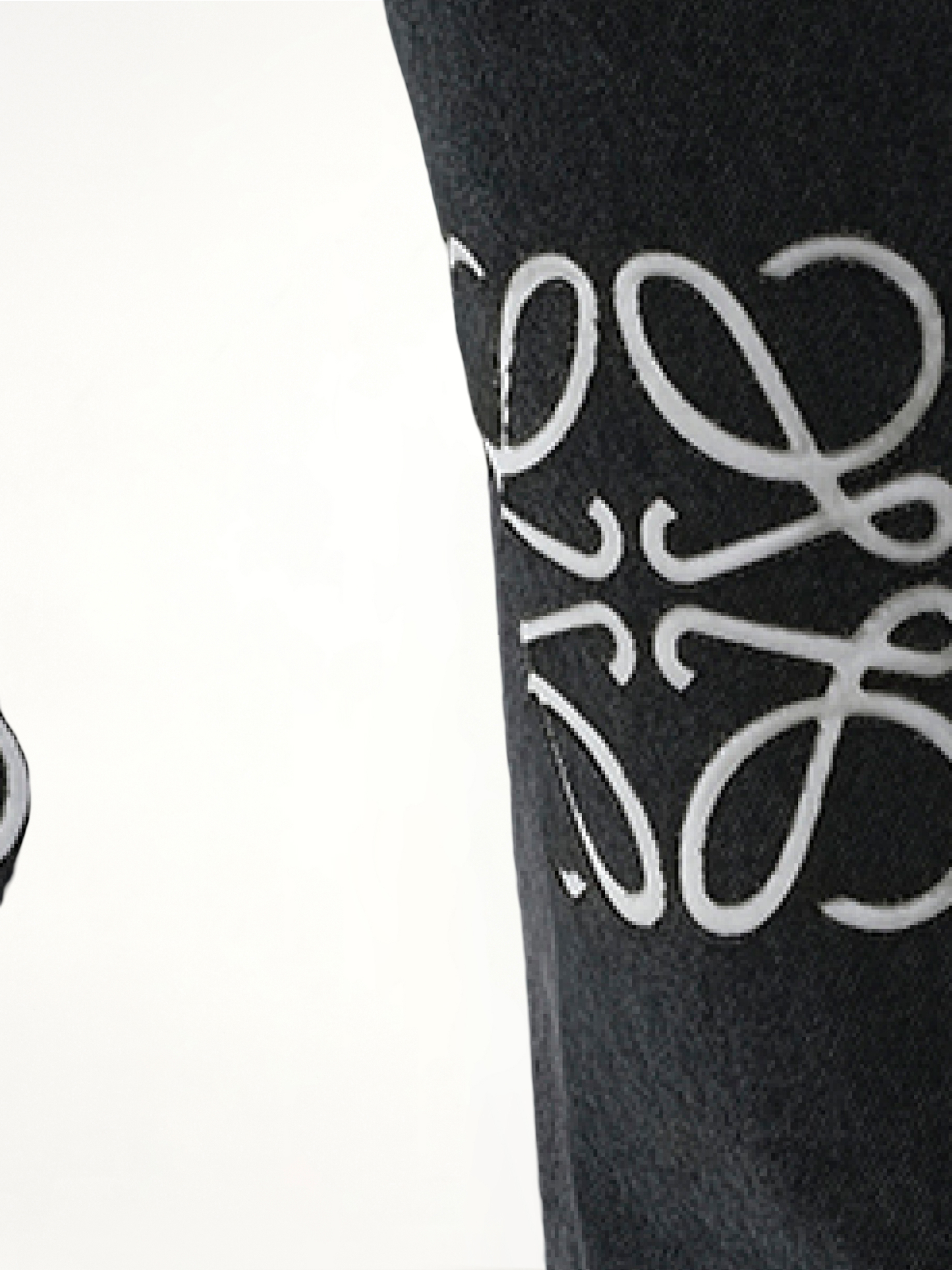 Anagram Baggy Jeans AF in Black