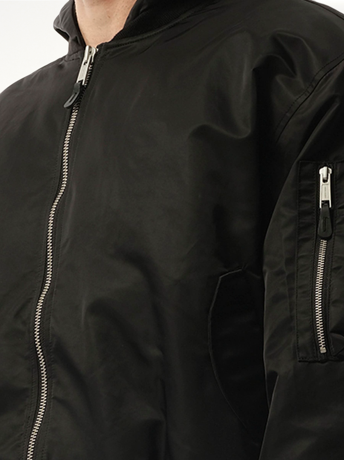 Hooded Broad Bomber Jacket in Oil