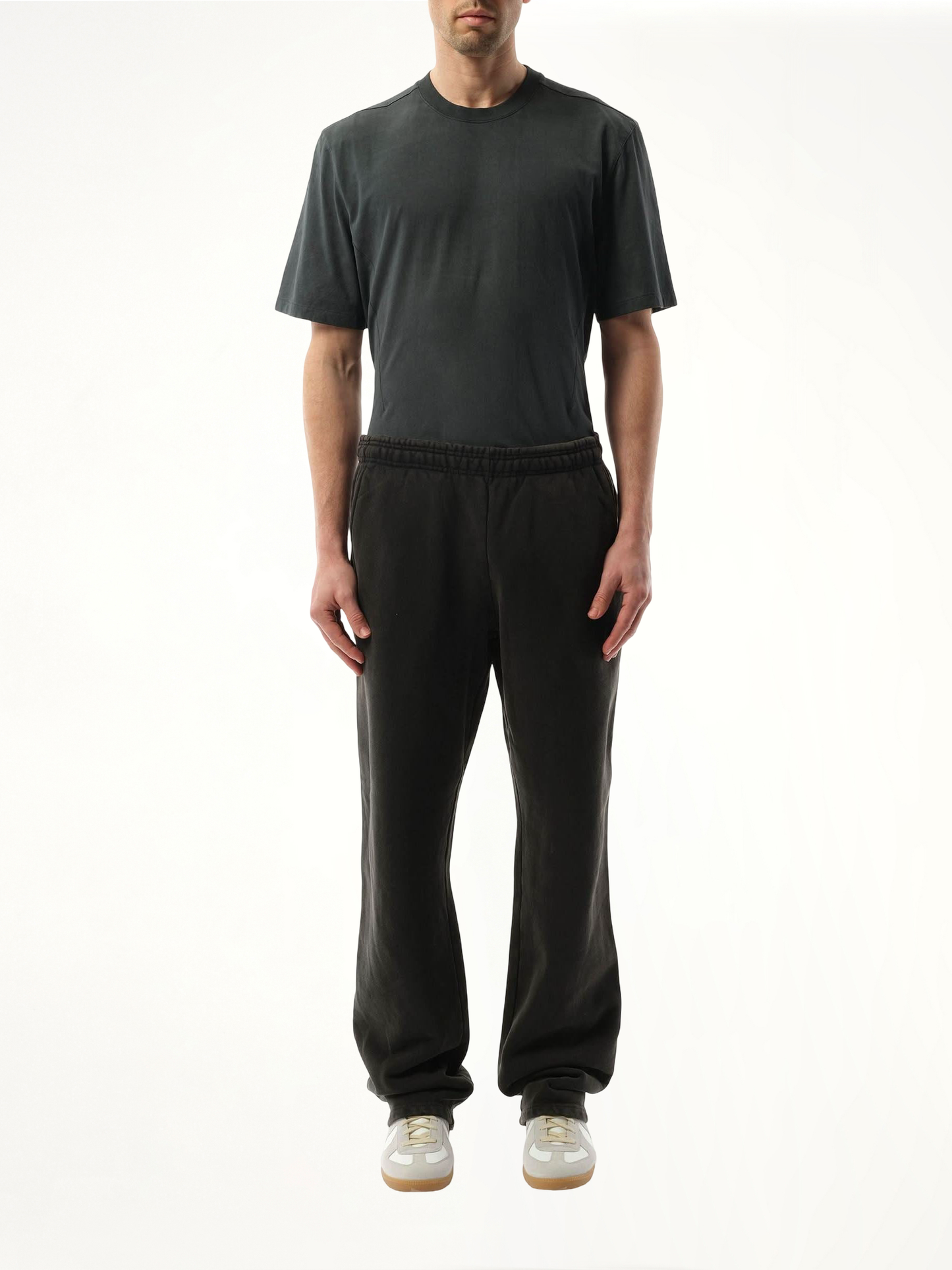 Straight-Leg Sweatpants in Washed Black