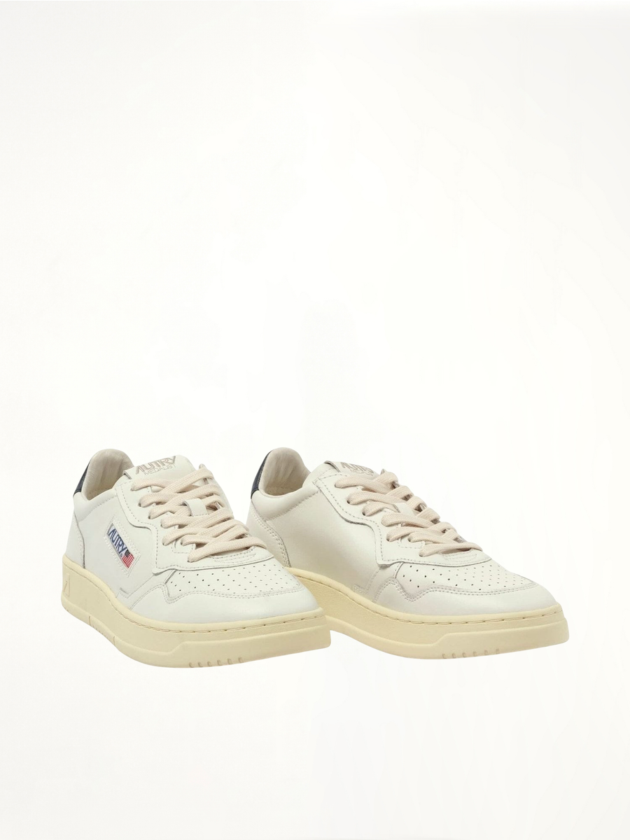 Medalist Low Sneakers in White/Space Front View | AUTRY