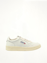 Medalist Low Sneakers in White/White Side View | AUTRY