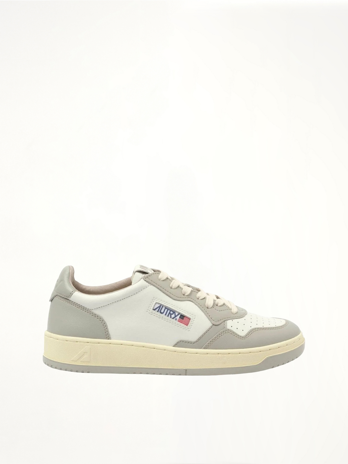 Medalist Low Bicolour Sneakers in White/Vapor Side View | AUTRY