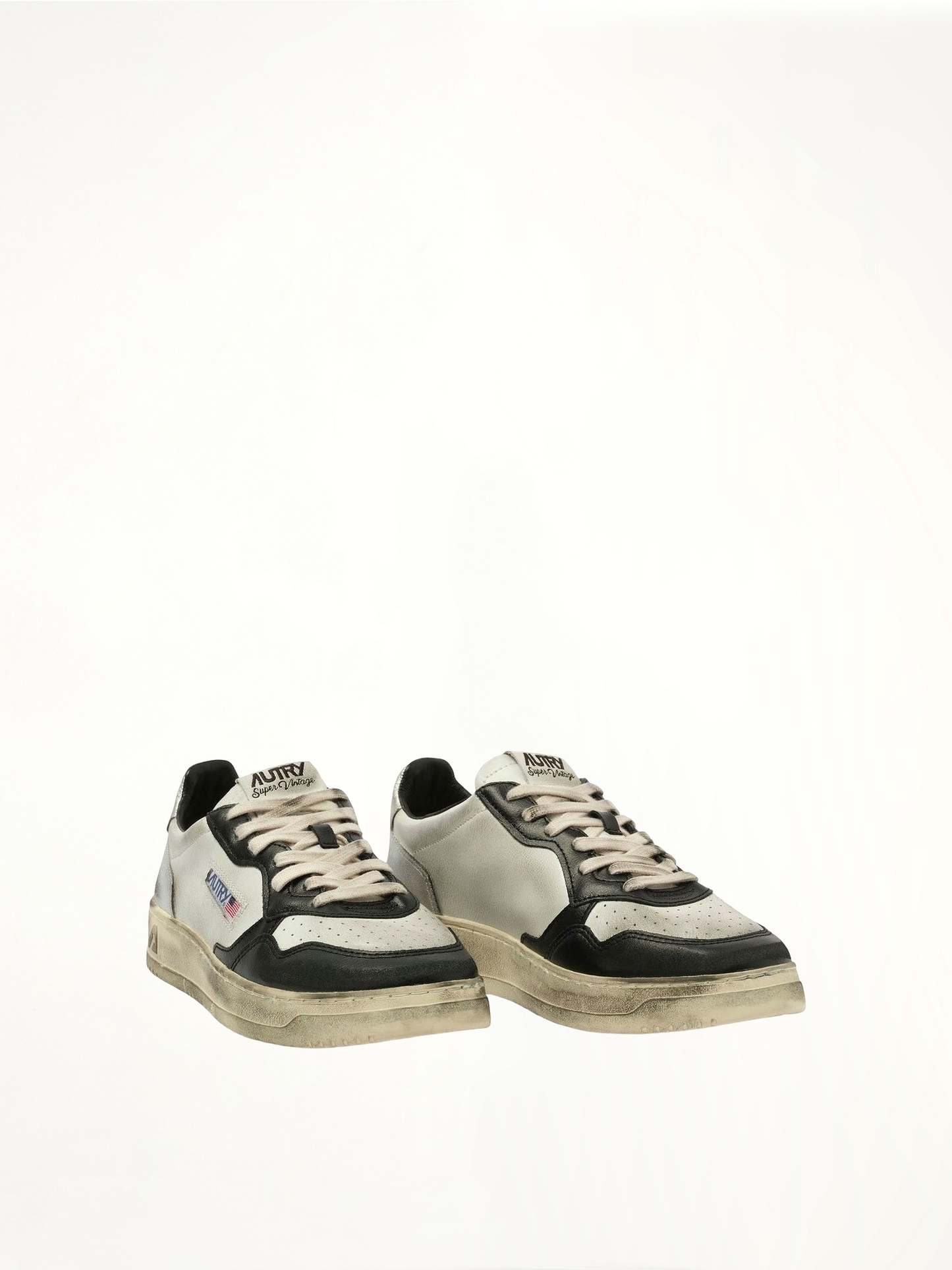 Sup Vint Low Sneakers in White/Black/Silver