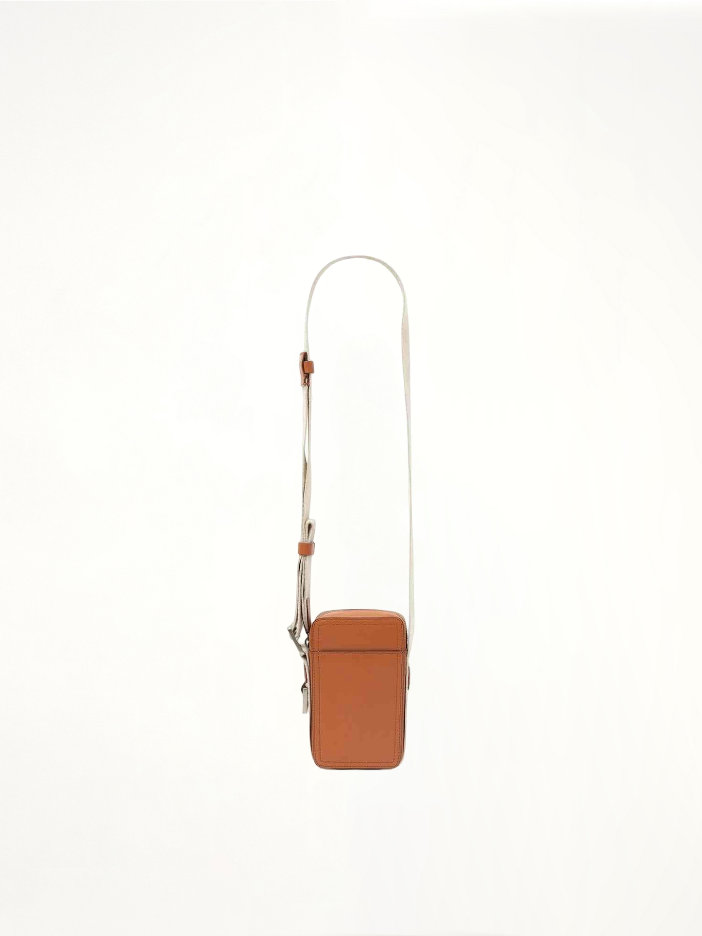 Le Cuerda Vertical Leather Bag in Light Brown 2