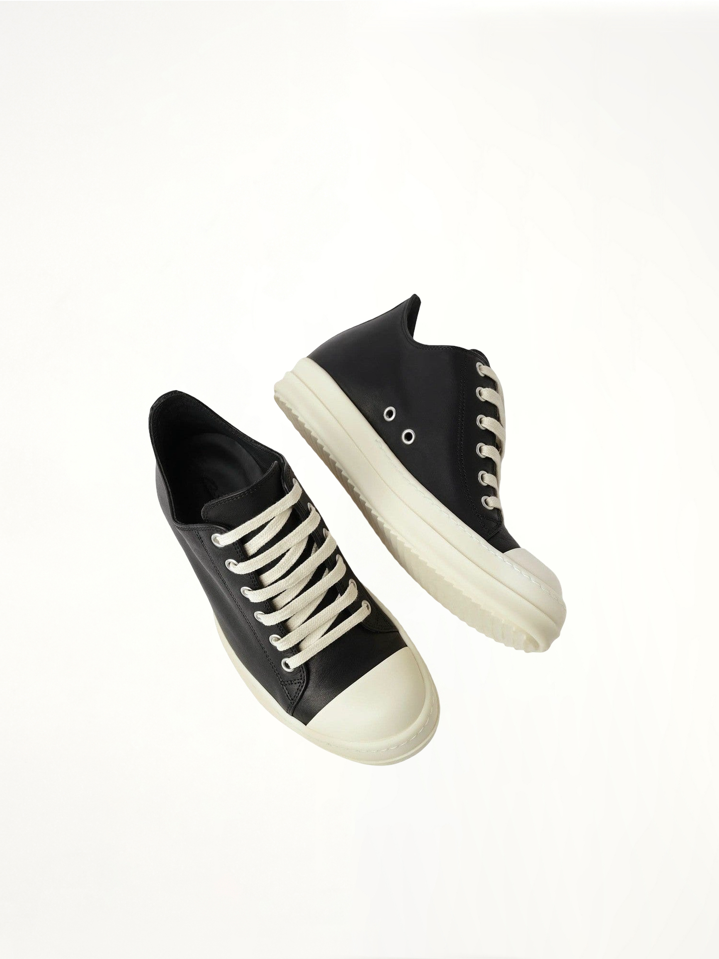 Washed Calf Low Sneaks in Black/Milk