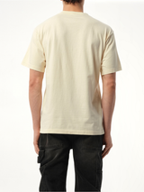 ベージュのキー付きテディベアTシャツ
