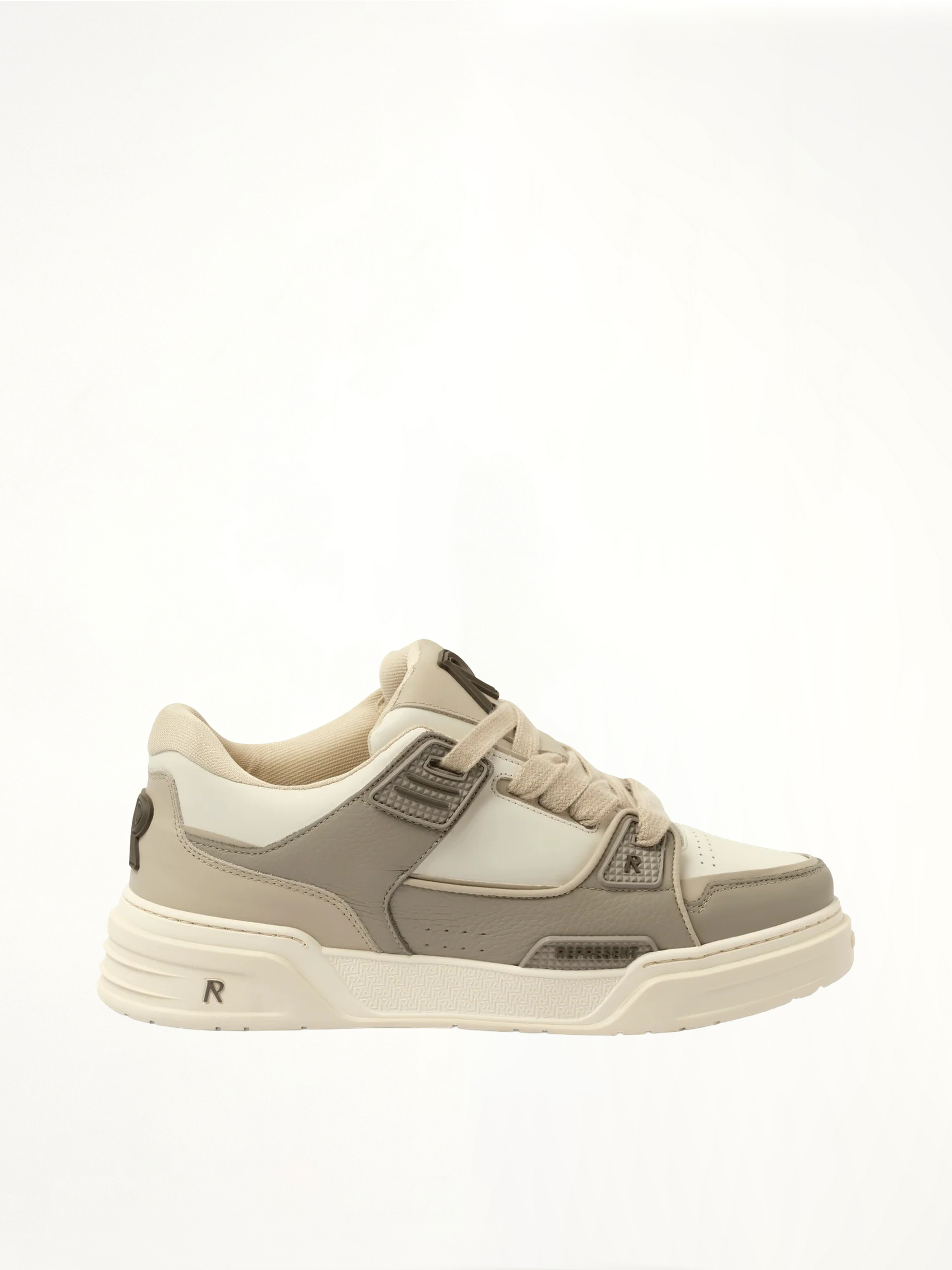 Studio Sneaker in Cashmere