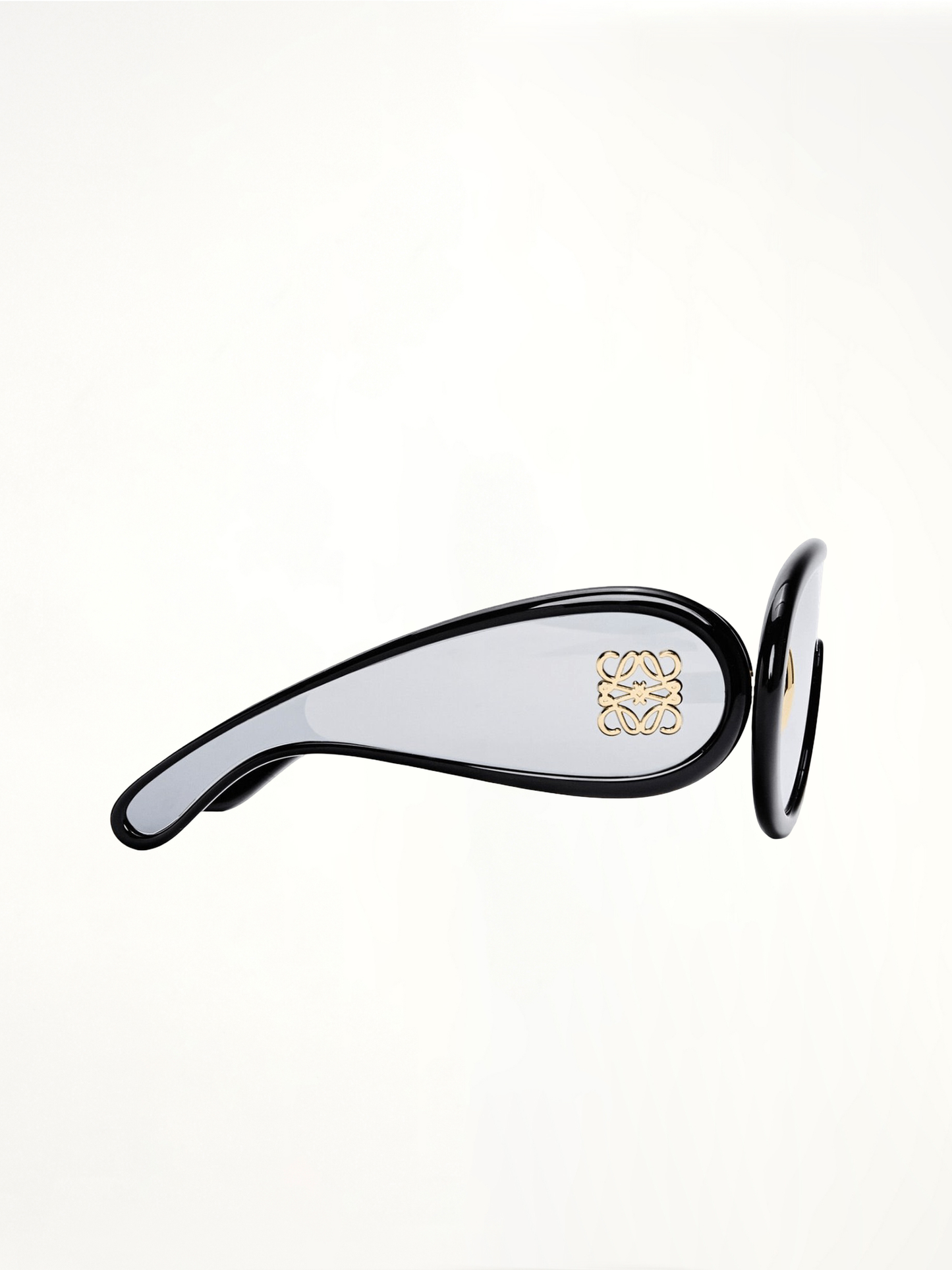 Loewe LW40131I 0001C Injected Sunglasses in Black