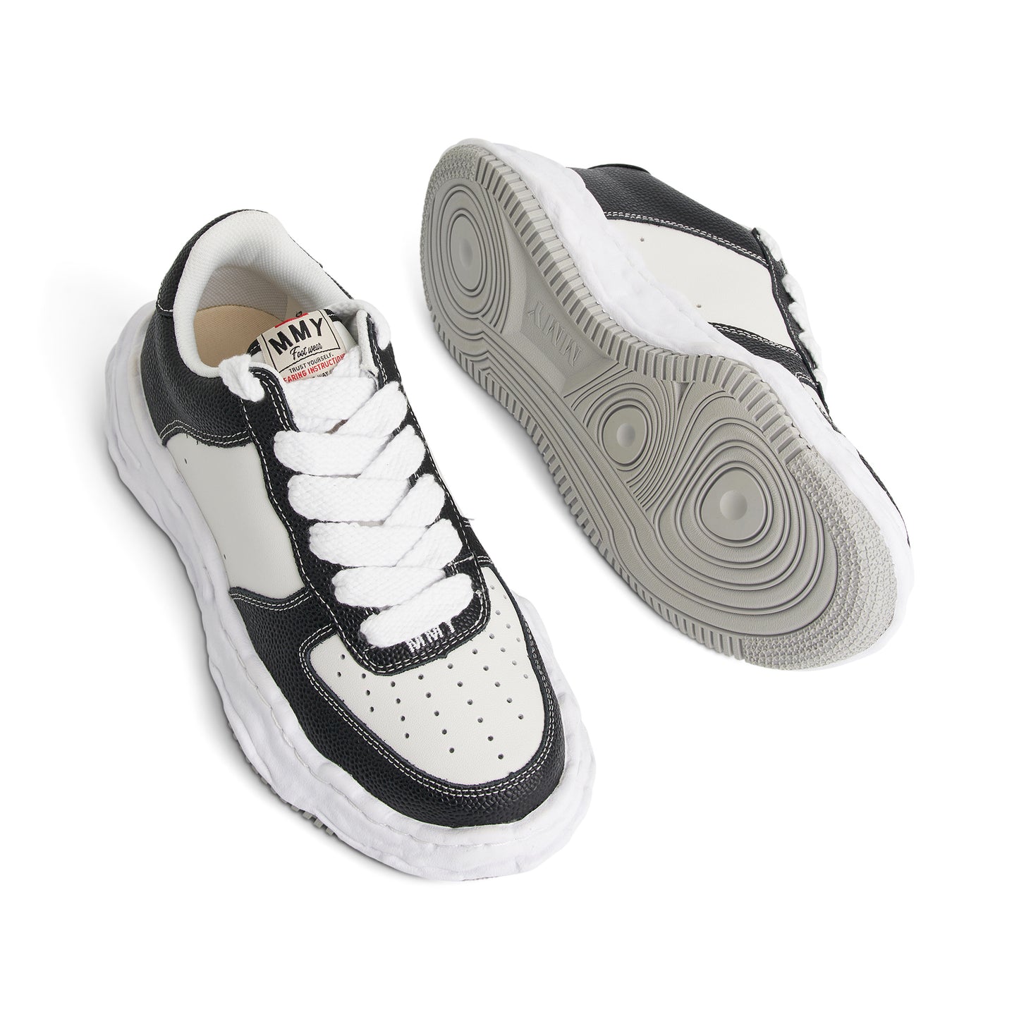 Wayne OG Basket Sneaker in Black/White