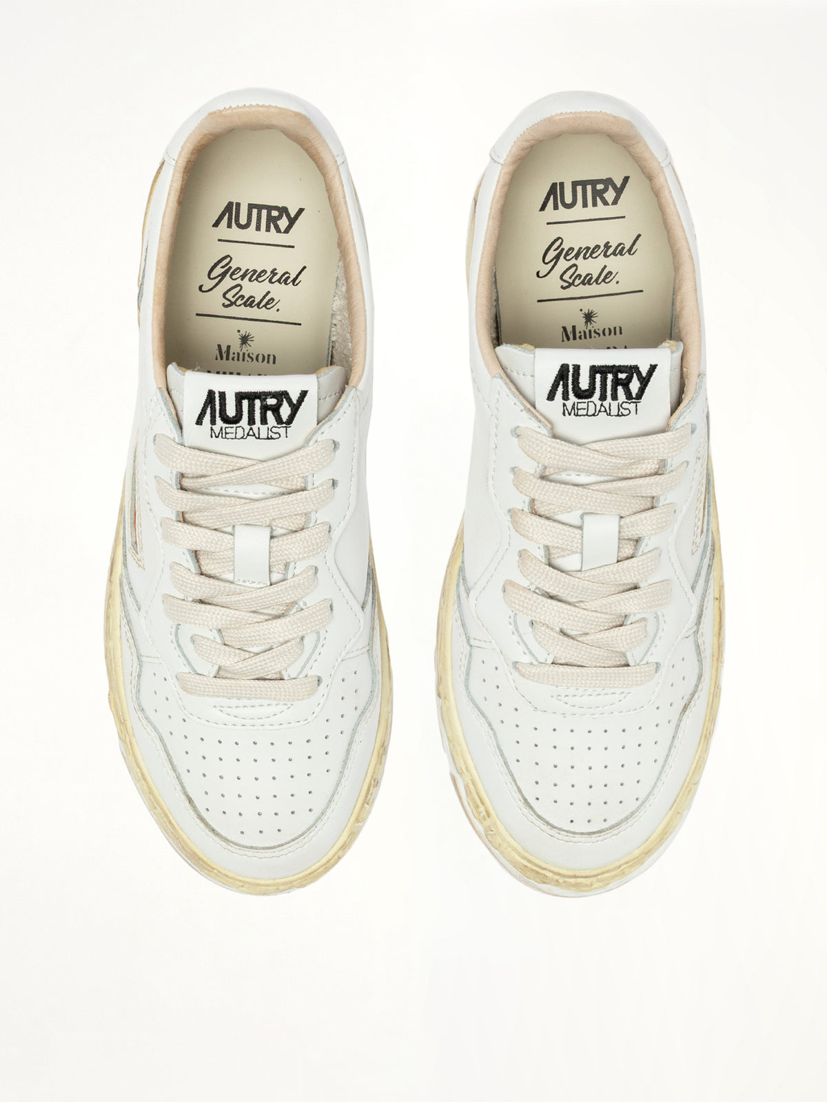MMY Super Vintage Low Sneaker in White  | AUTRY