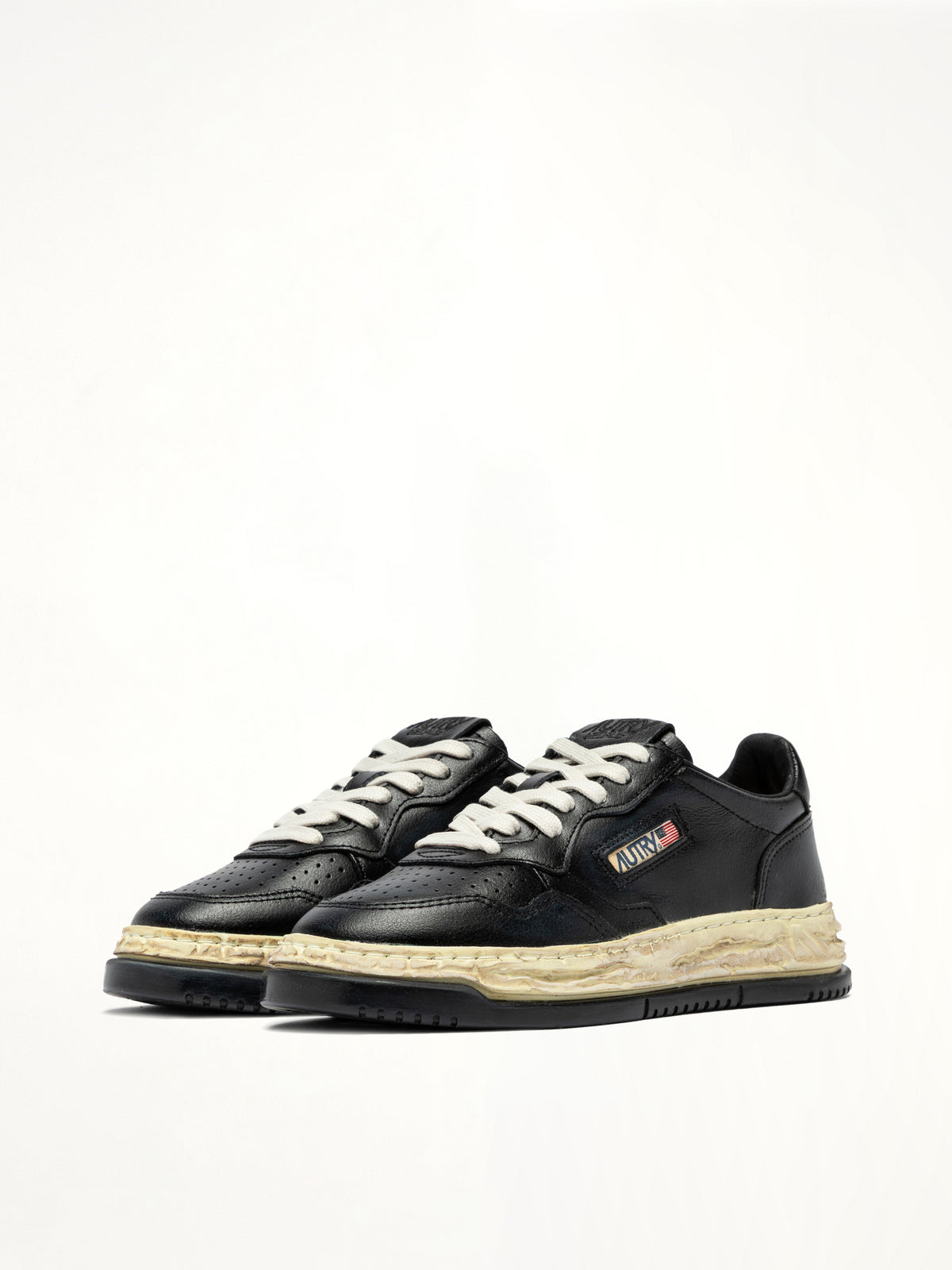 MMY Super Vintage Low Sneaker in Black Front View | AUTRY