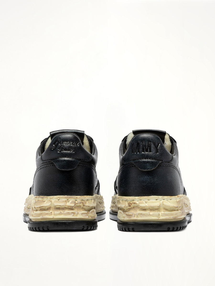 MMY Super Vintage Low Sneaker in Black  | AUTRY