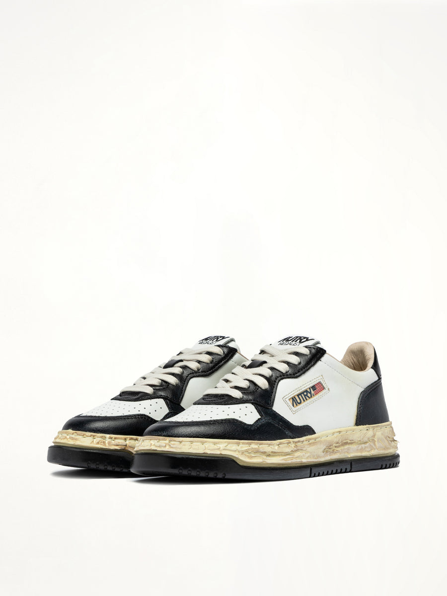 MMY Super Vintage Low Sneaker in White/Black Front View | AUTRY