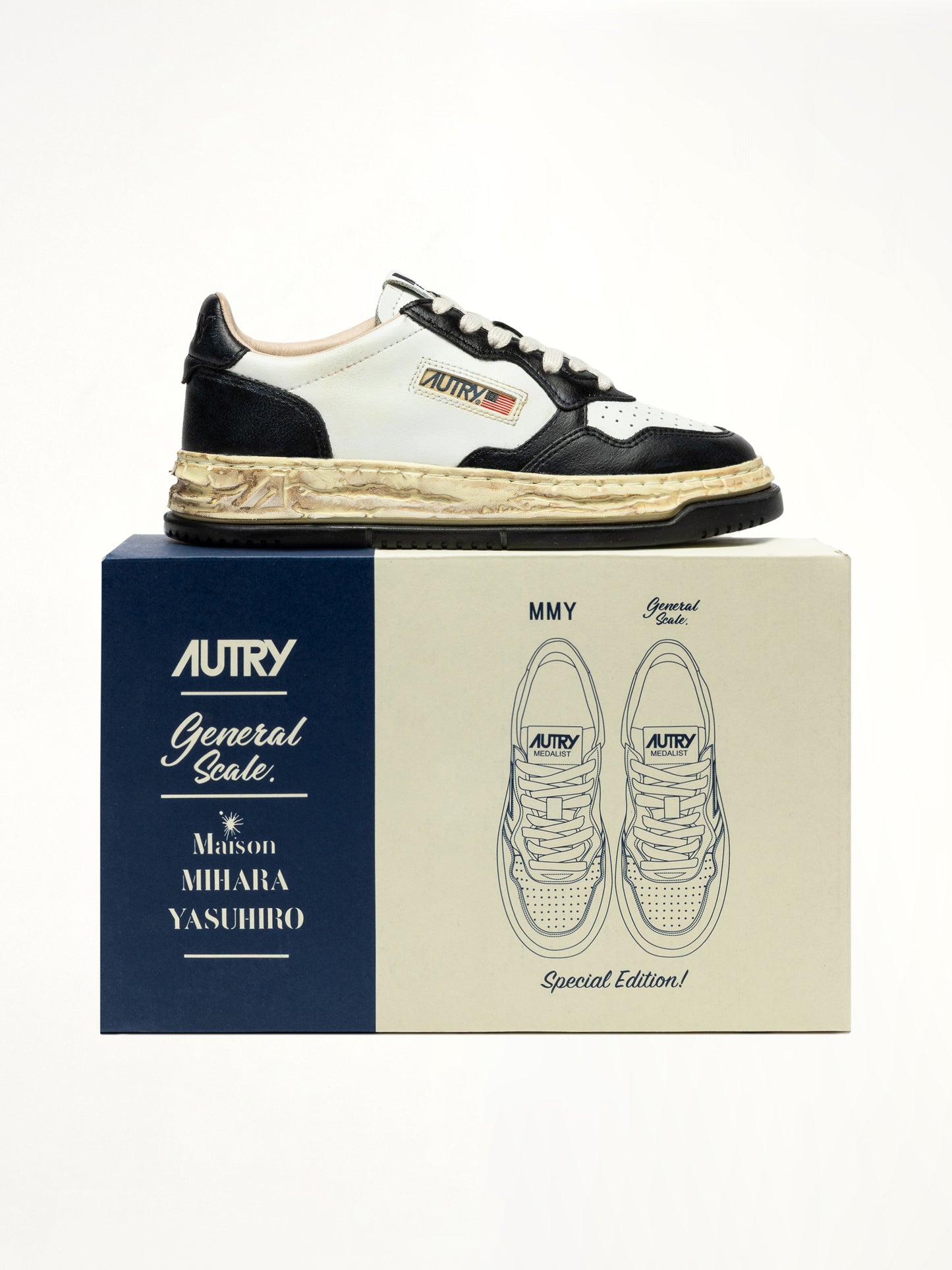 MMY Super Vintage Low Sneaker in White/Black