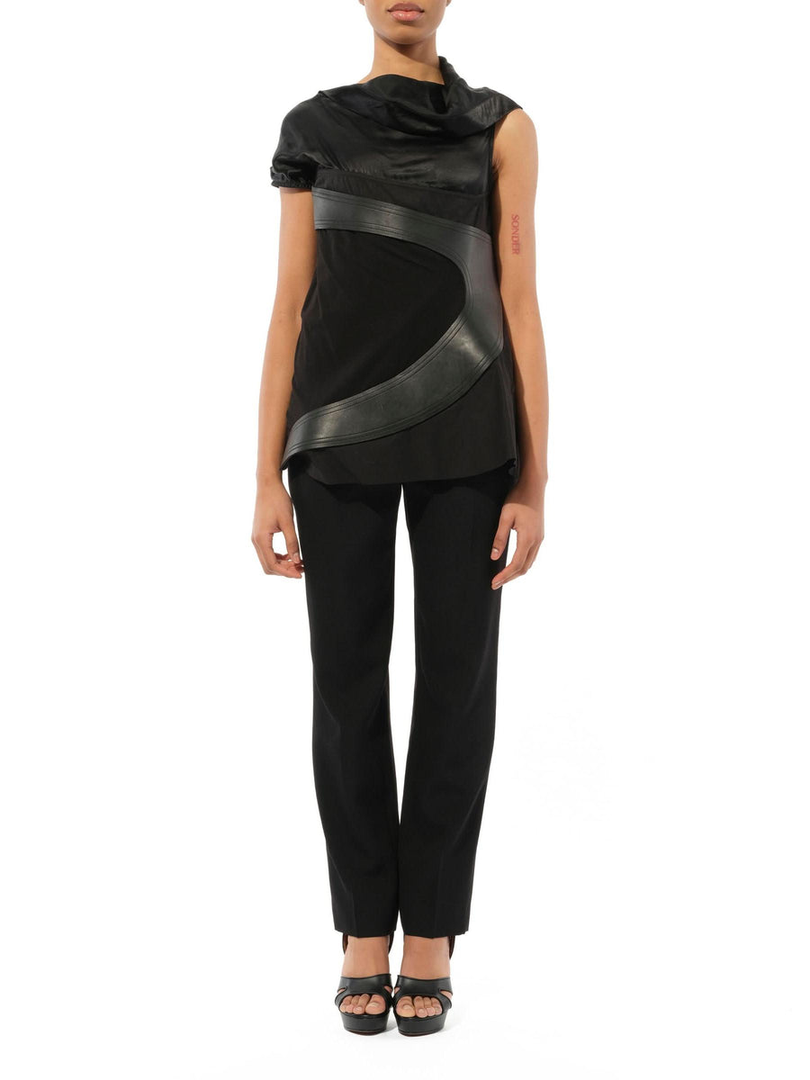 Arc Top Tunic in Black