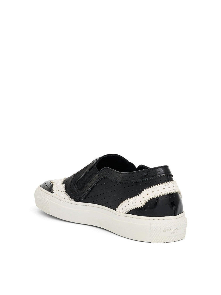 Low Skate Sneaker in Black/White Back View | GIVENCHY