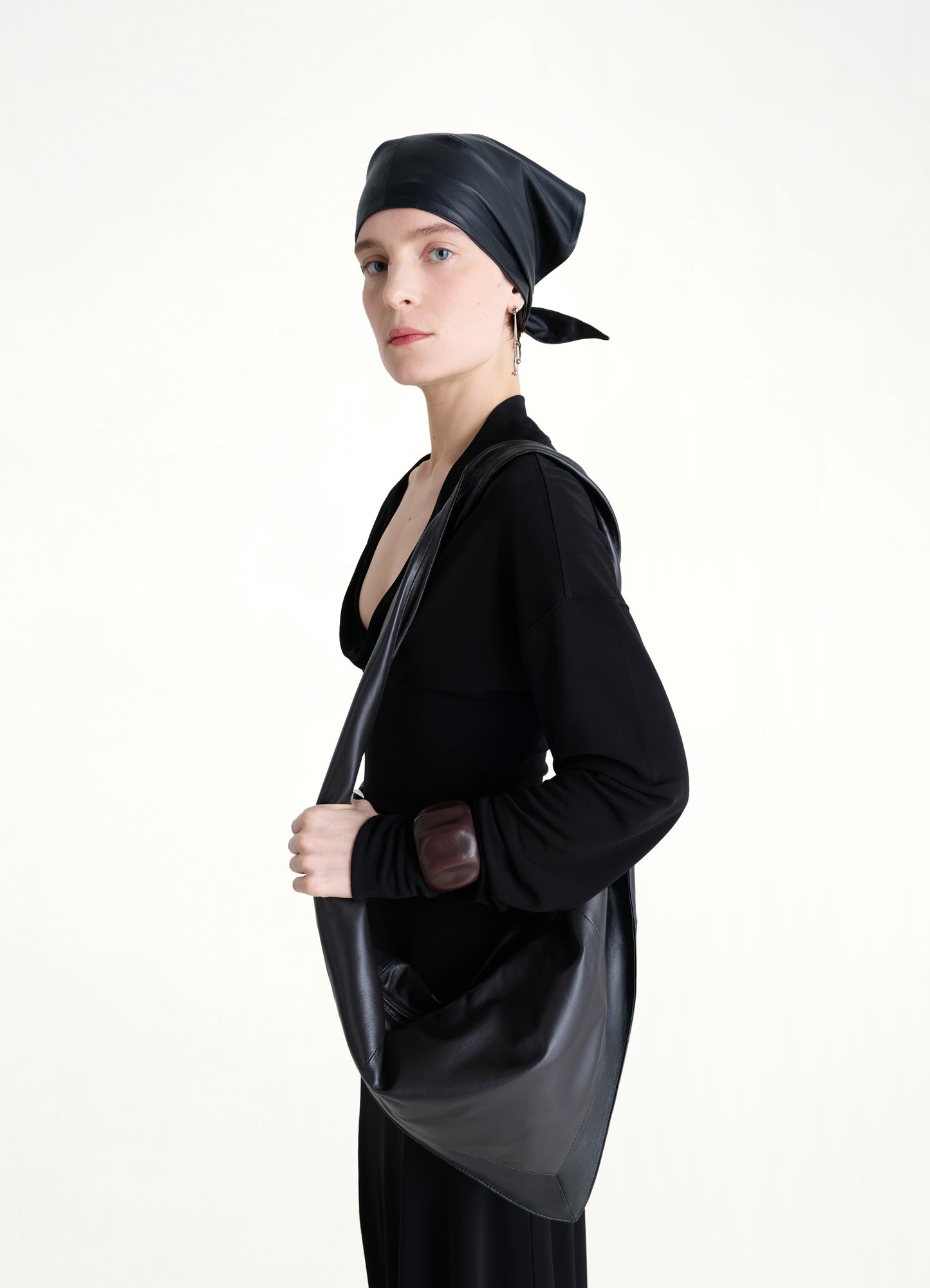 Scarf Bag Small in Black / Dark Chocolate