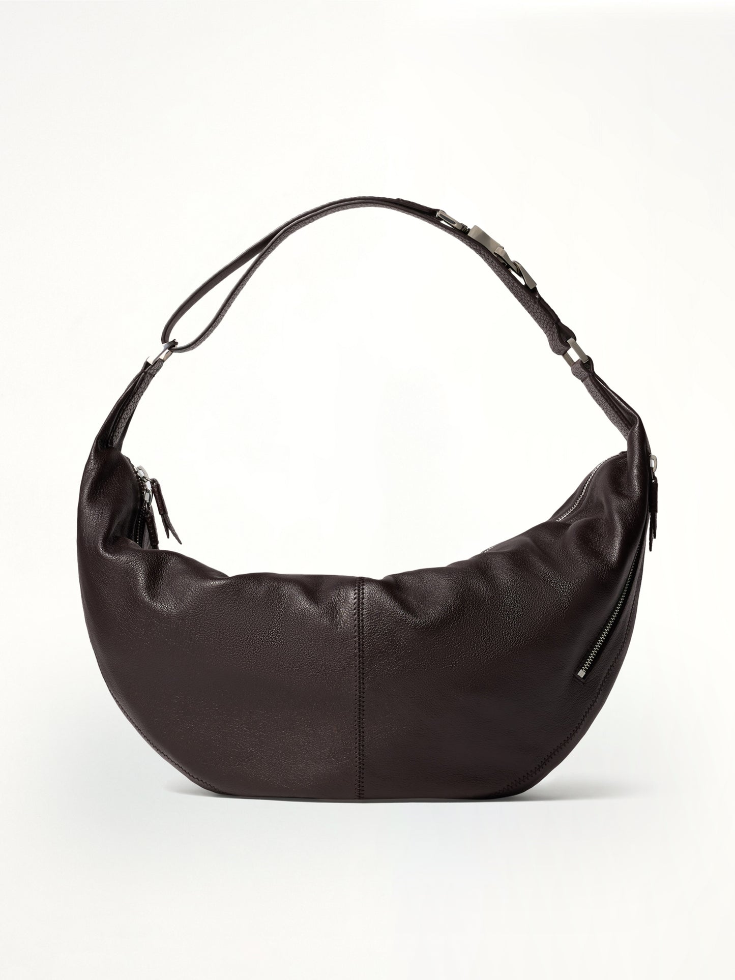 Quiver Clip Bag in Dark Chocolate