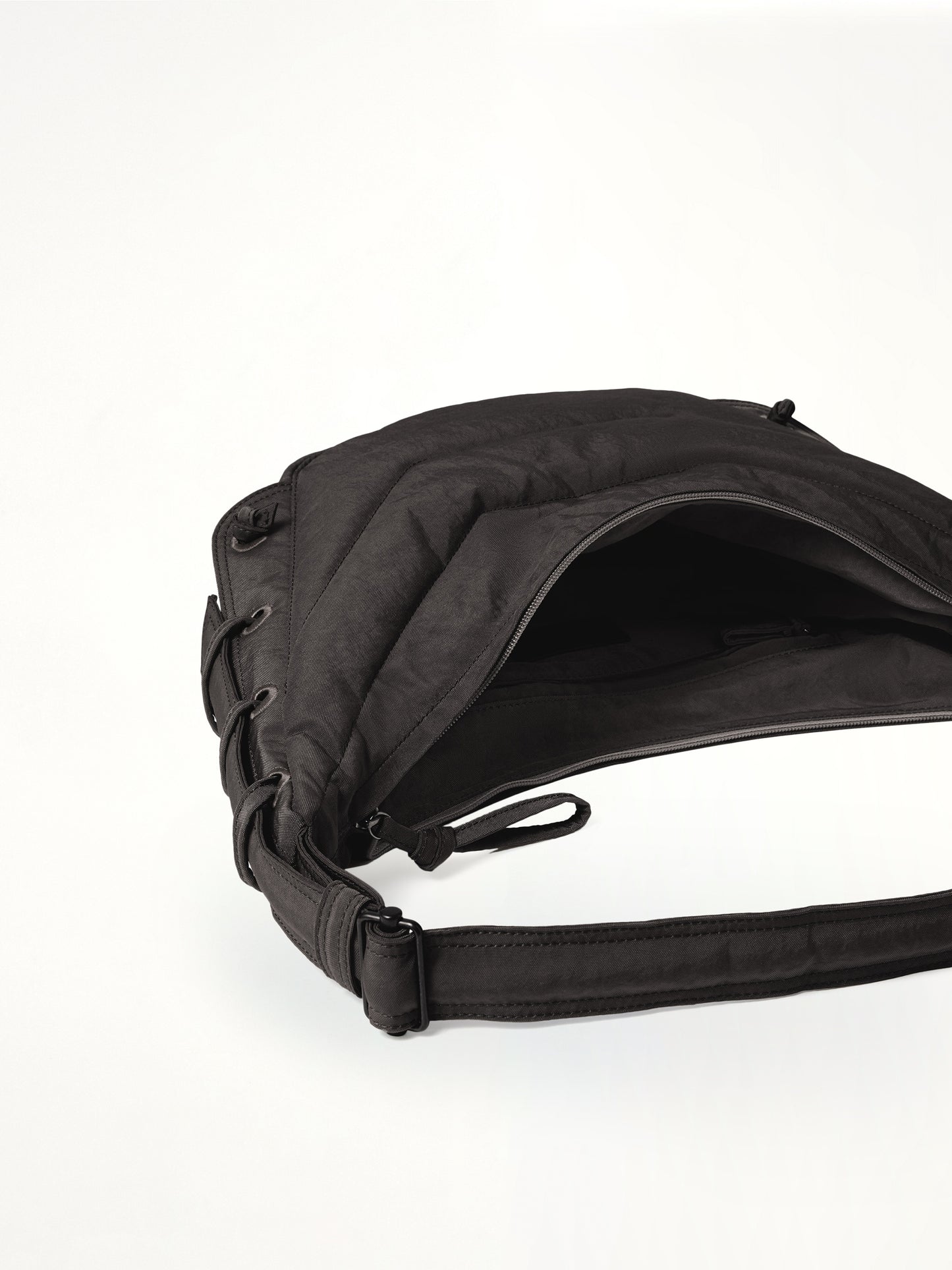 Small Soft Game Bag in Dark Chocolate