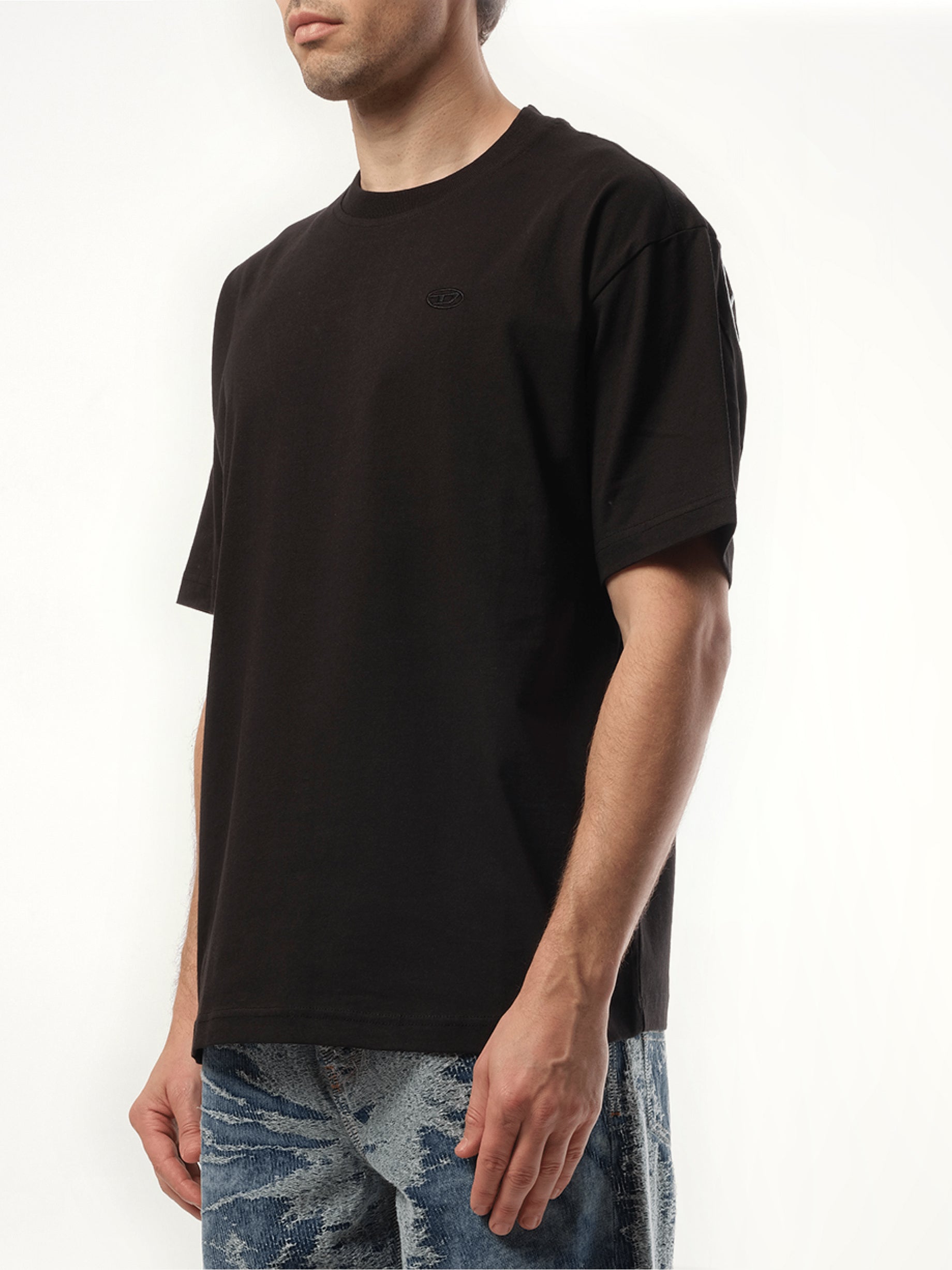T-Boggy Oval D T-Shirt in Black