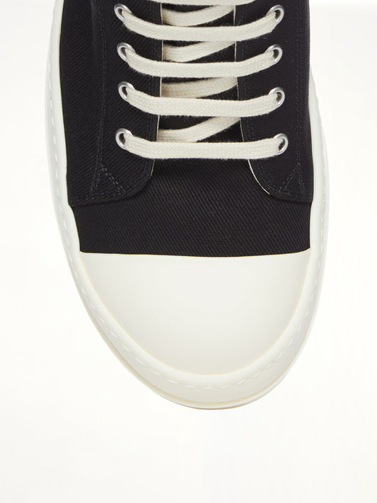Low Sneaks in Black/Milk