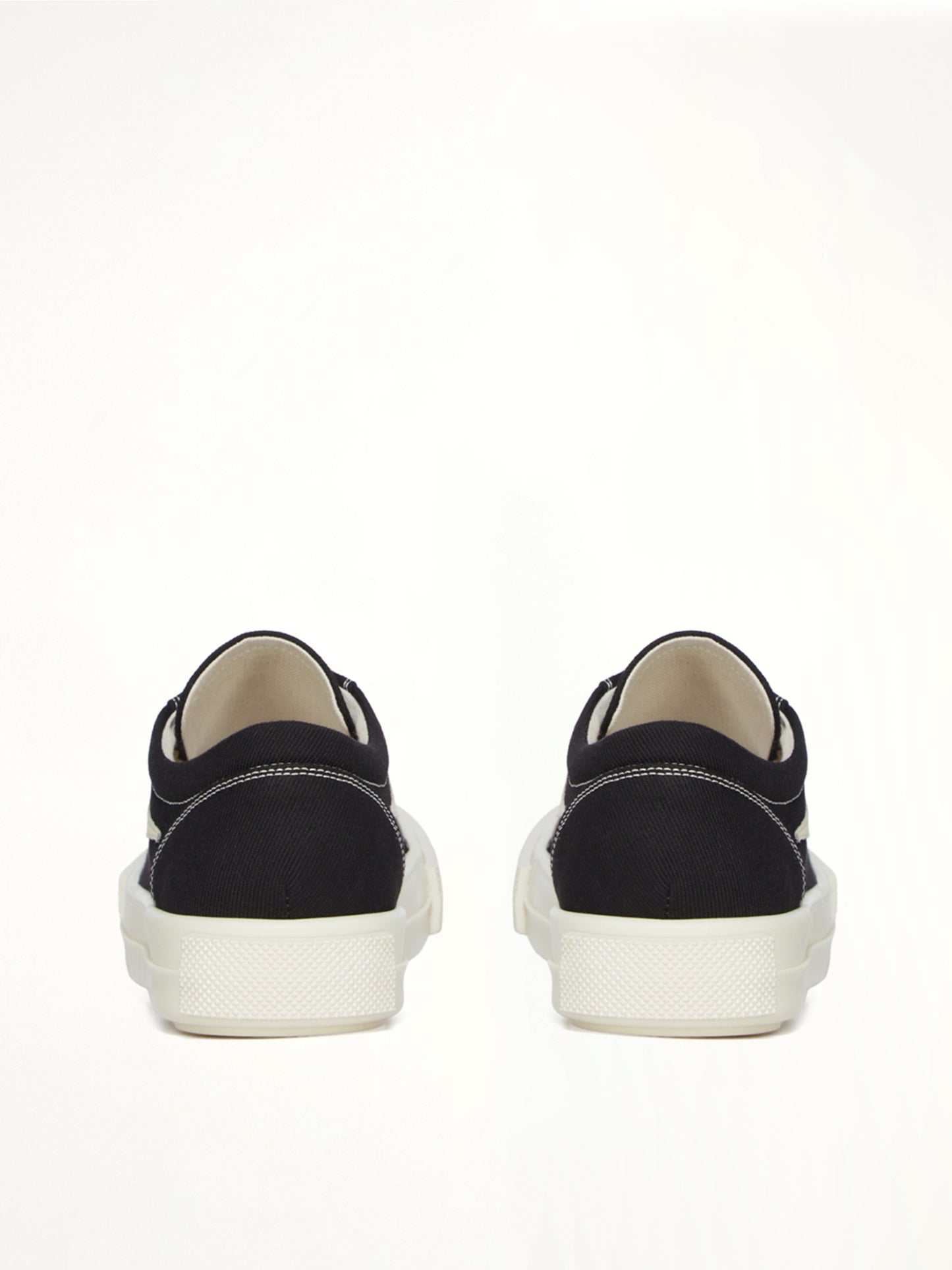 Vintage Sneaks in Black/Milk
