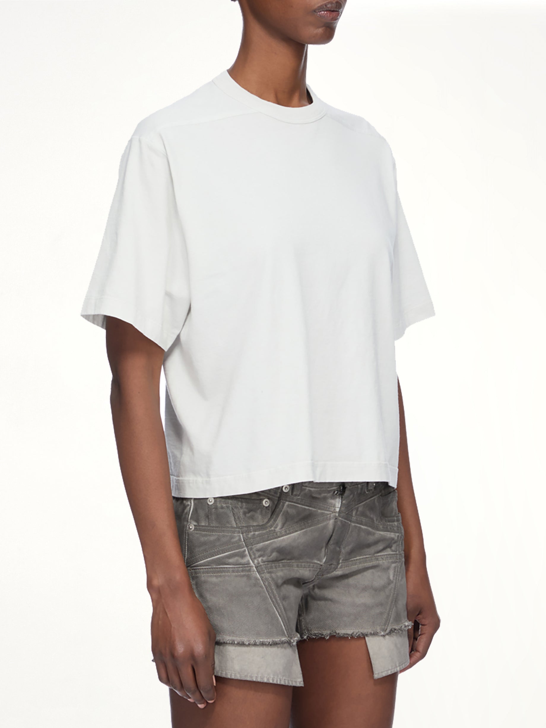 Basic SS T-Shirt in Milk Wash