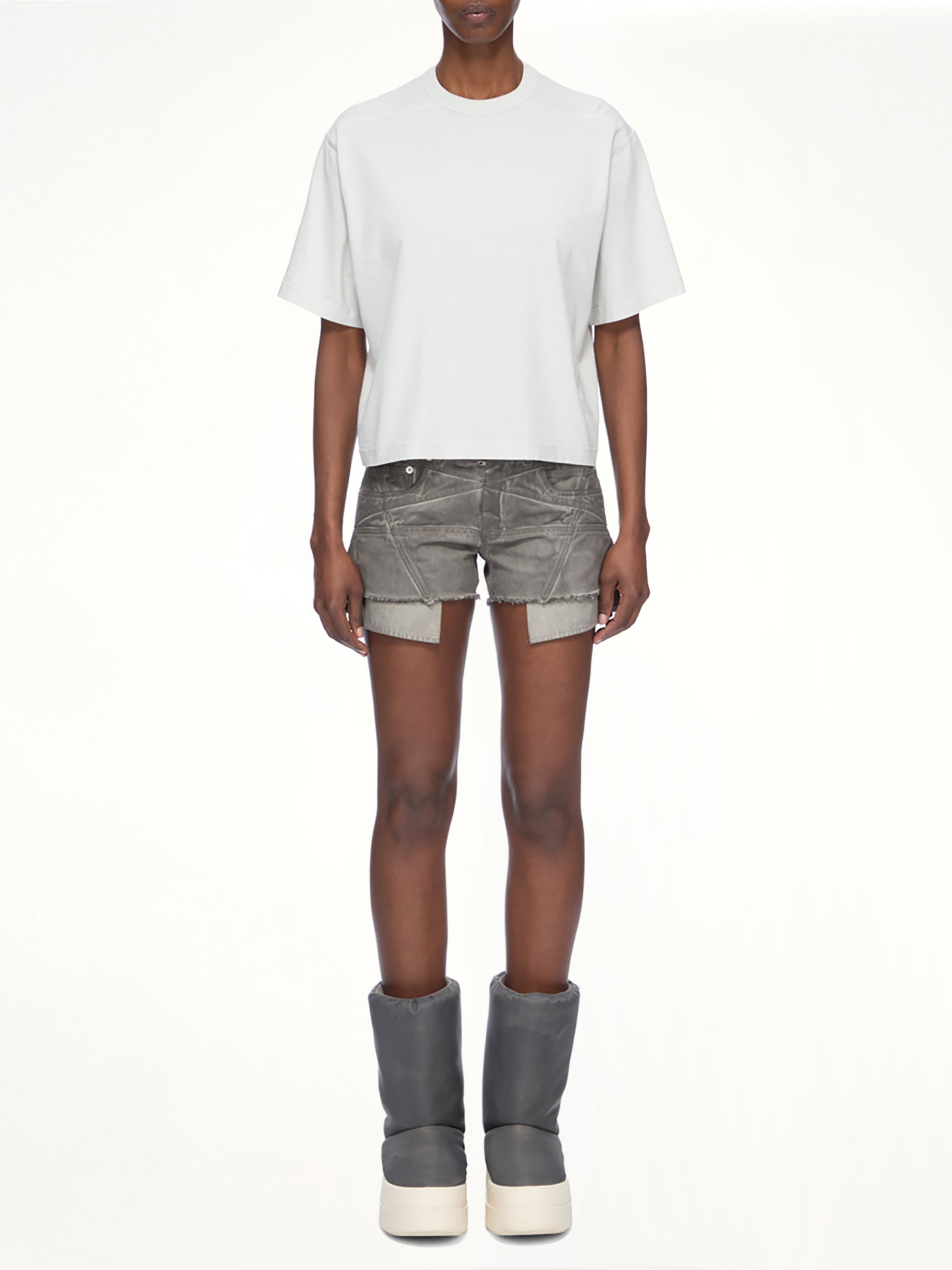 Basic SS T-Shirt in Milk Wash