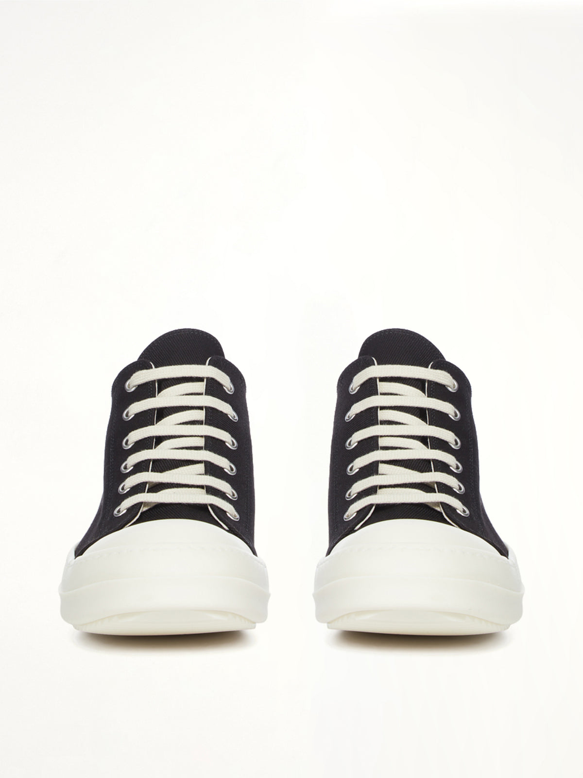 Low Sneaks in Black
