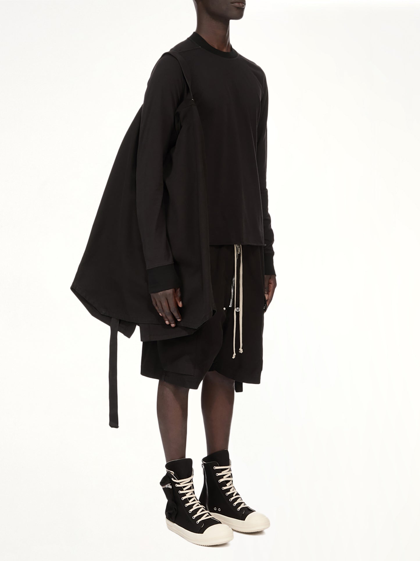 Woven Outershirt in Black