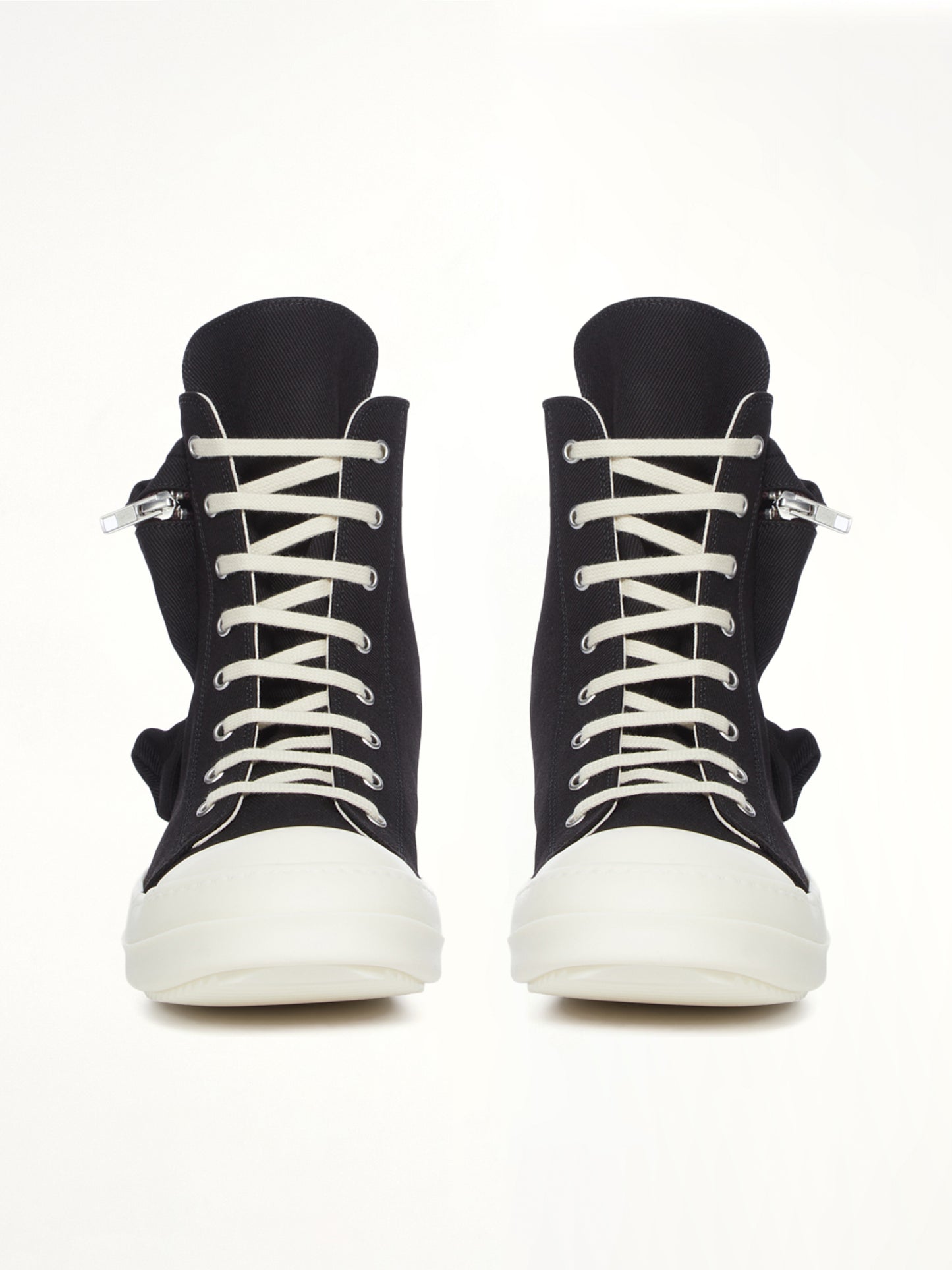 Cargo Sneaks in Black/Milk