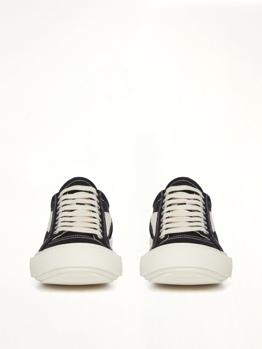 Vintage Sneaks in Black/Milk