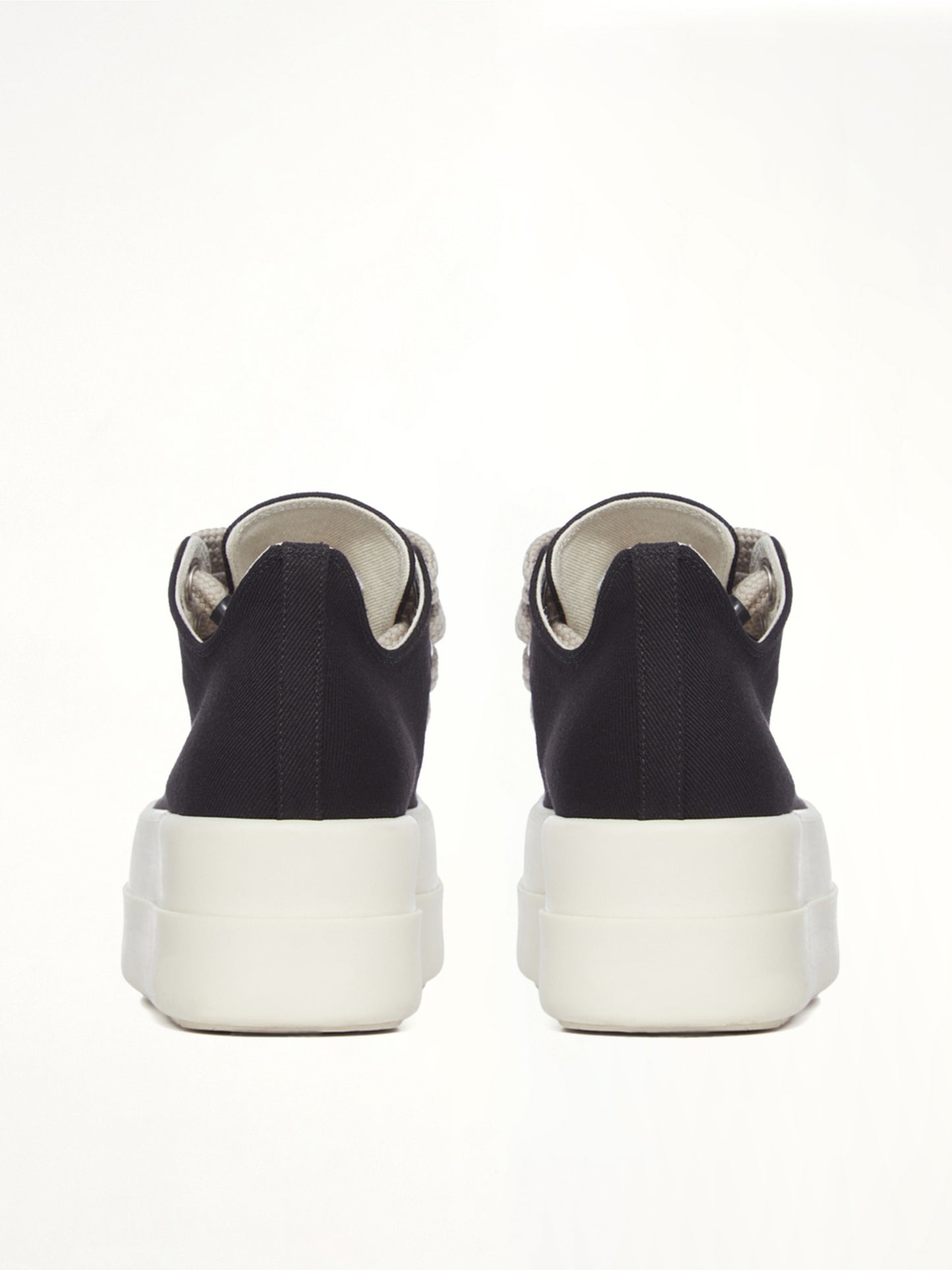 Mega Bumper Jumbolace Low Sneaks in Black/Milk