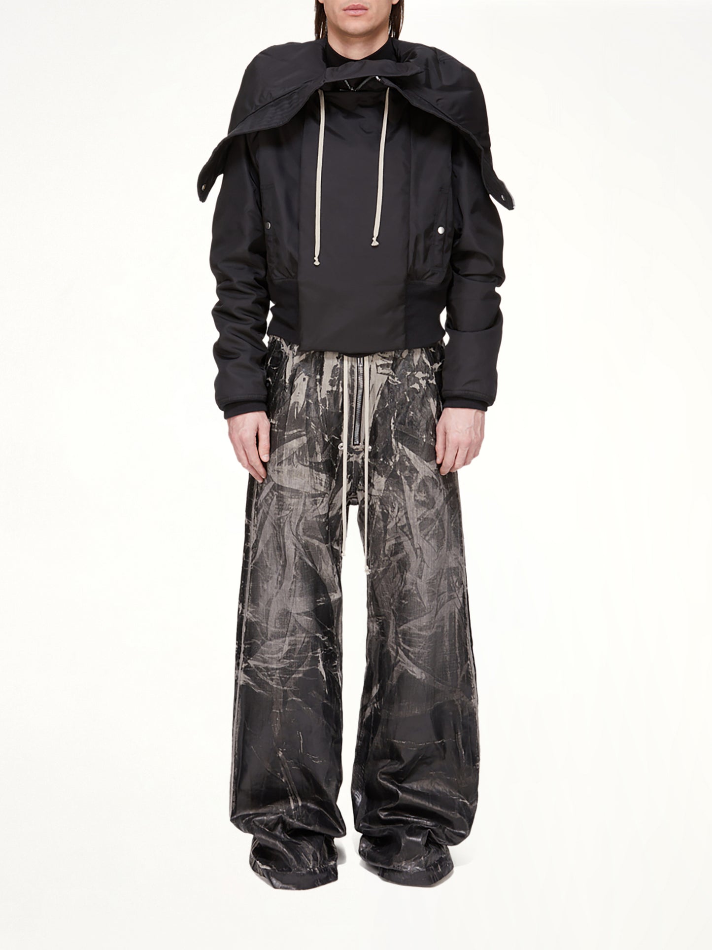 Cropped Alice Parka in Black