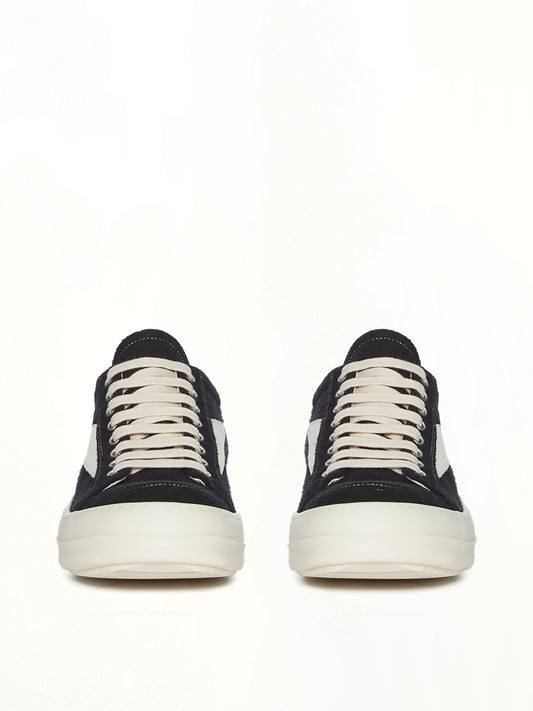 Vintage Sneaks in Black/Milk/Milk