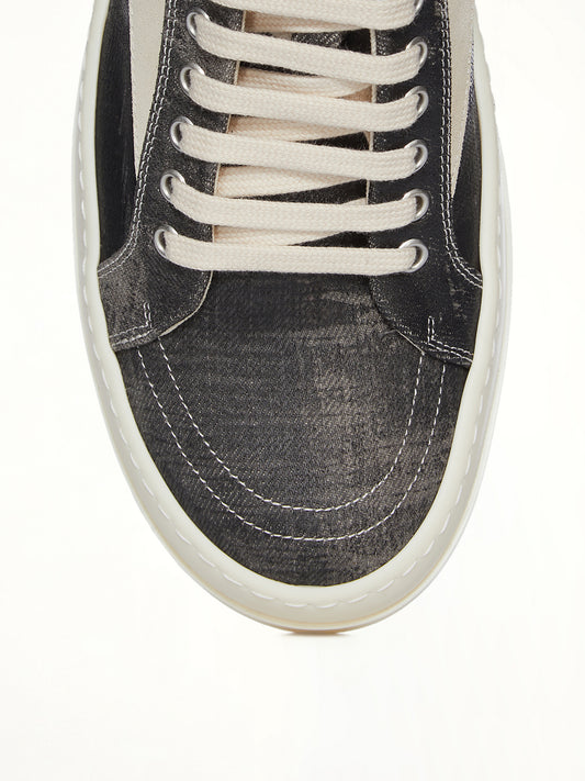 Vintage Sneaks in Black Washed