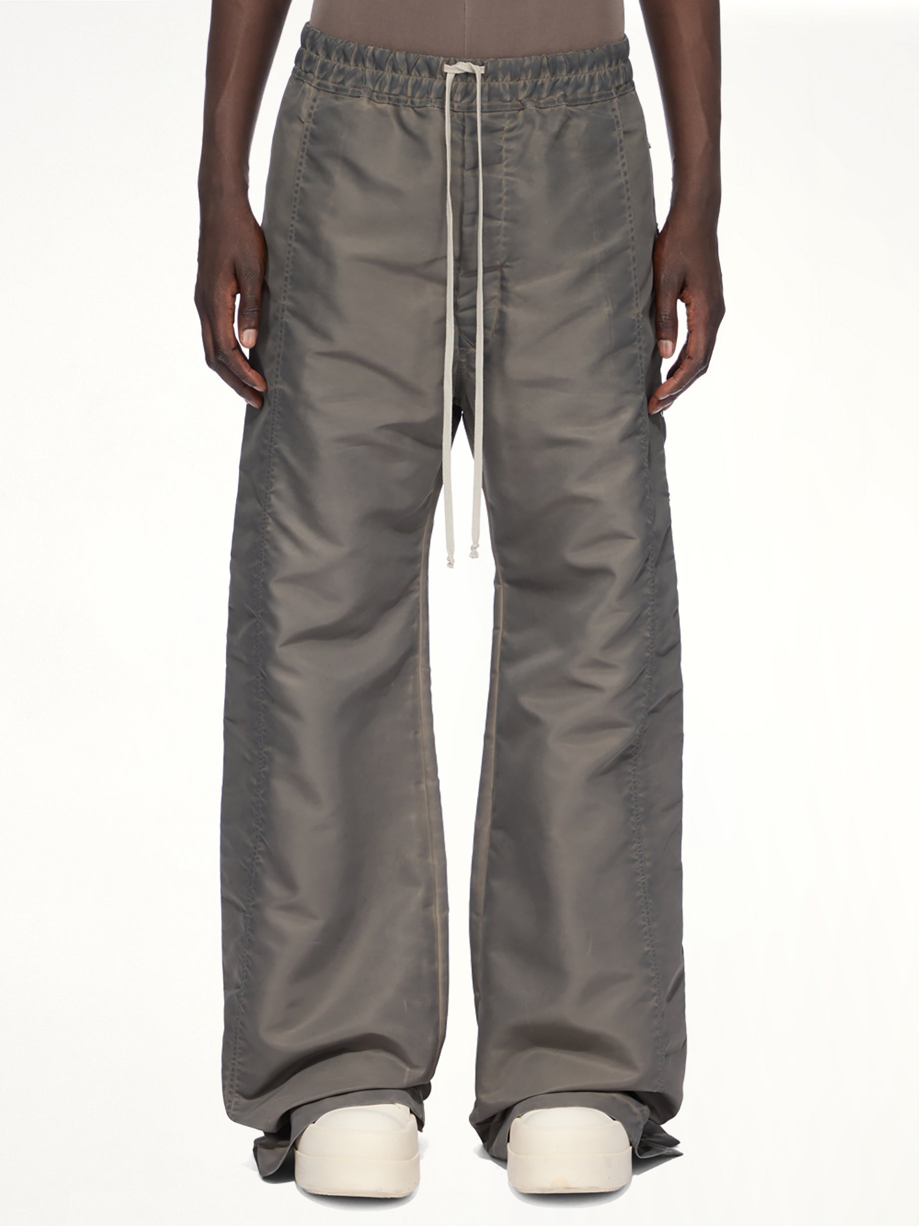 Nylon Wide Pusher Pants in Dark Dust