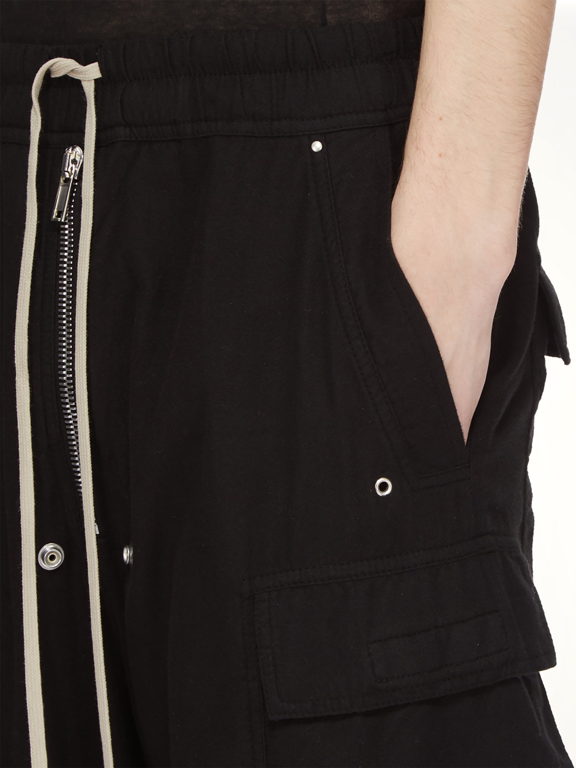 Flannel Double Cargo Jumbo Belas in Black