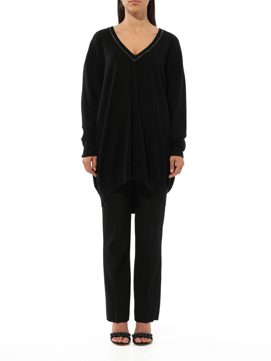 Embroidered Strass V-Neck in Black
