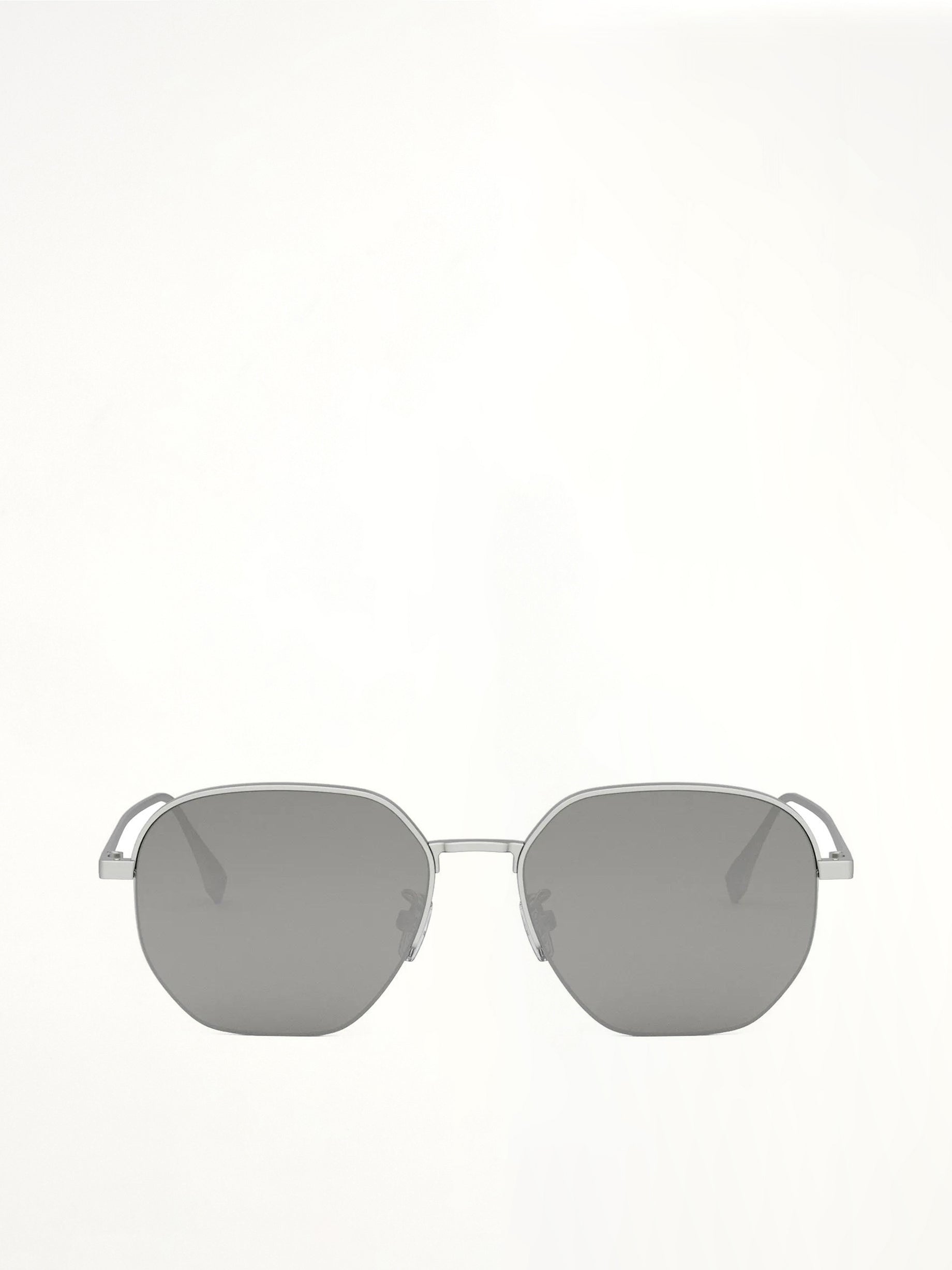 Fendi FE40004U 5517C Metal Sunglasess in Silver/Grey