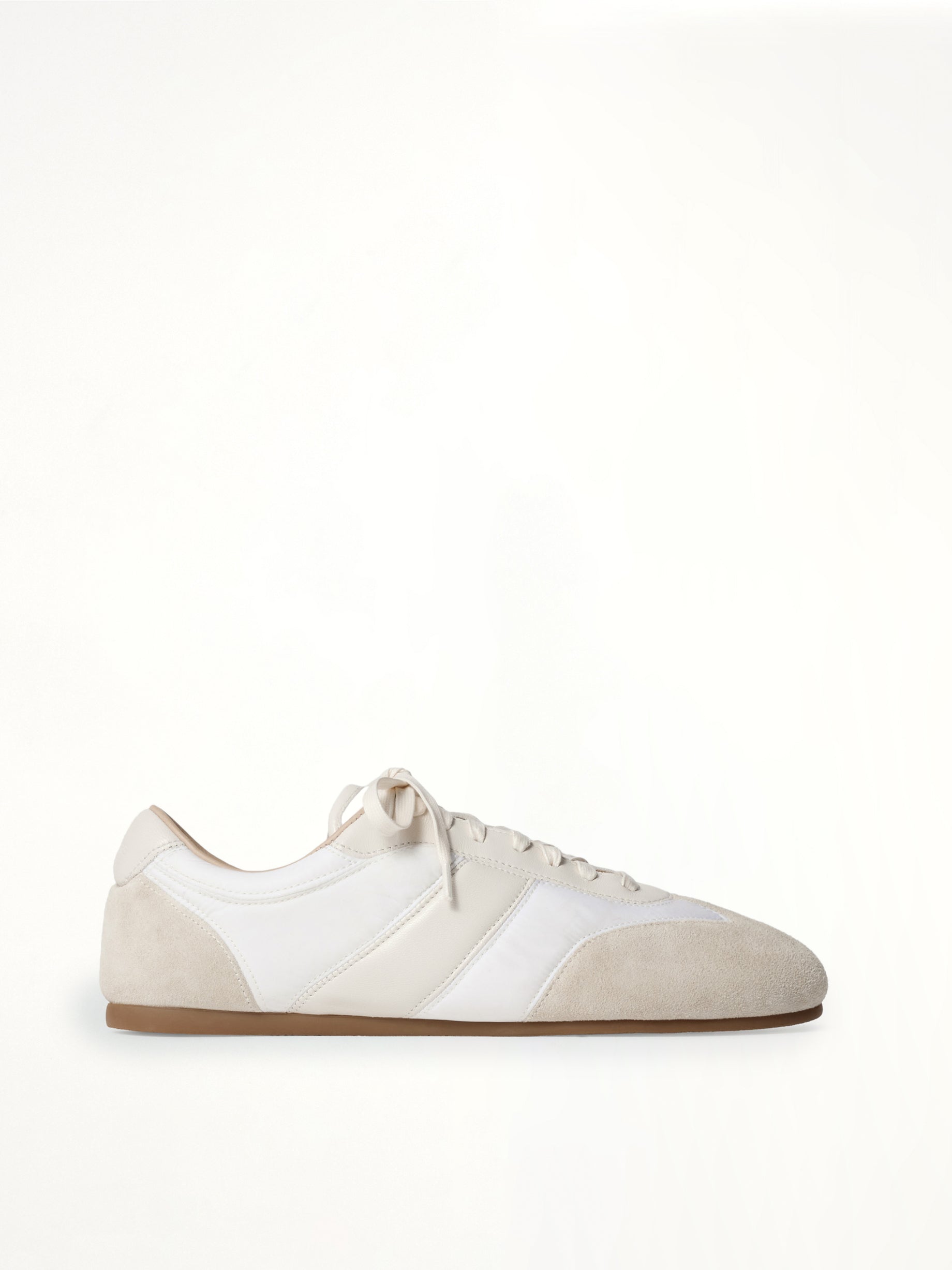 Soft Runner in White
