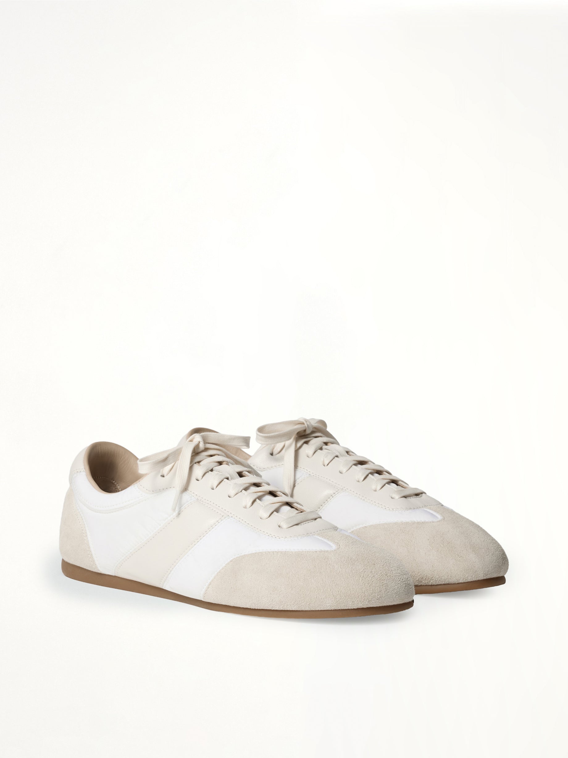 Soft Runner in White