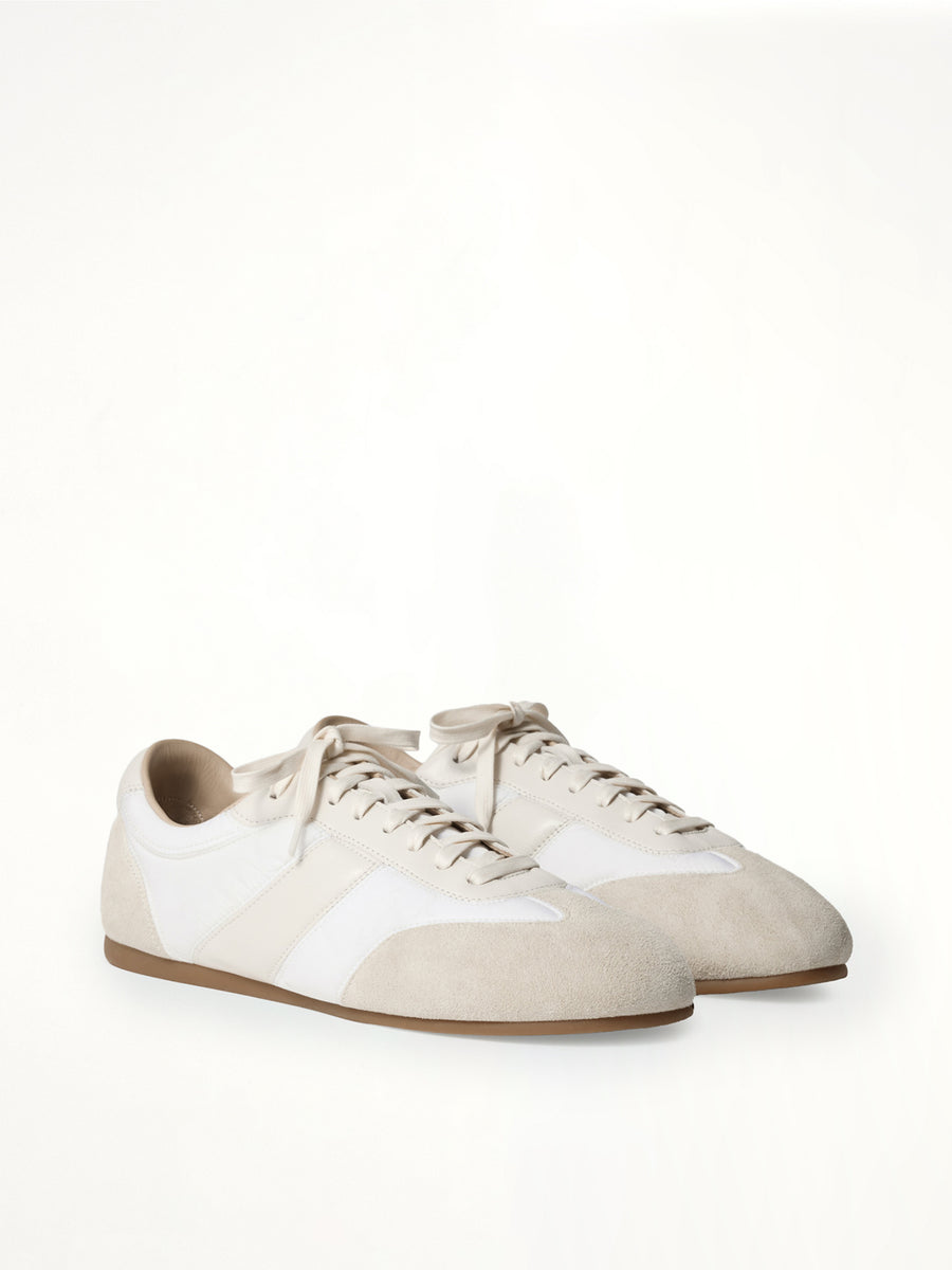 Soft Runner in White
