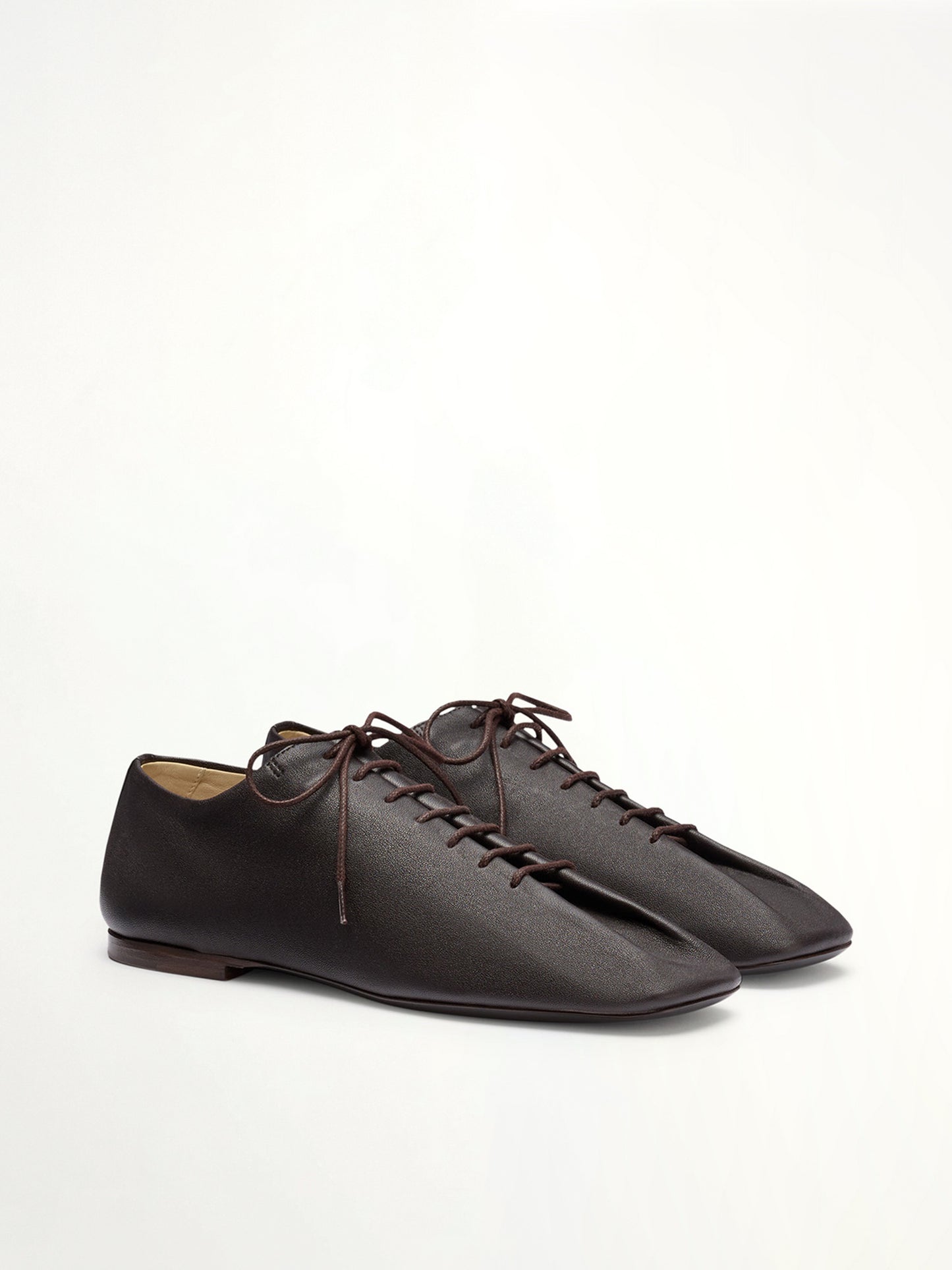 Souris Flat Classic Derbies in Dark Chocolate
