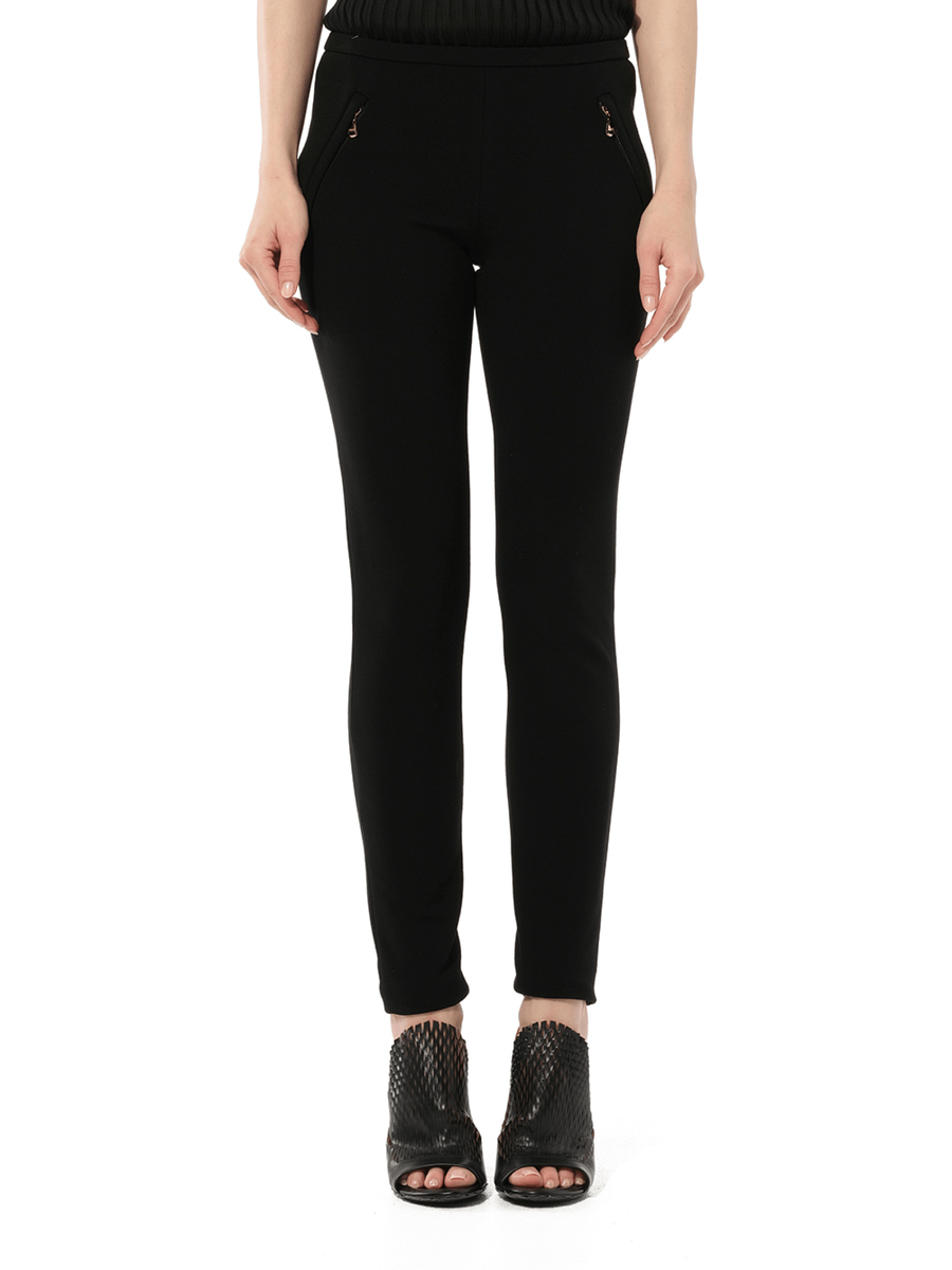 Trousers in Black