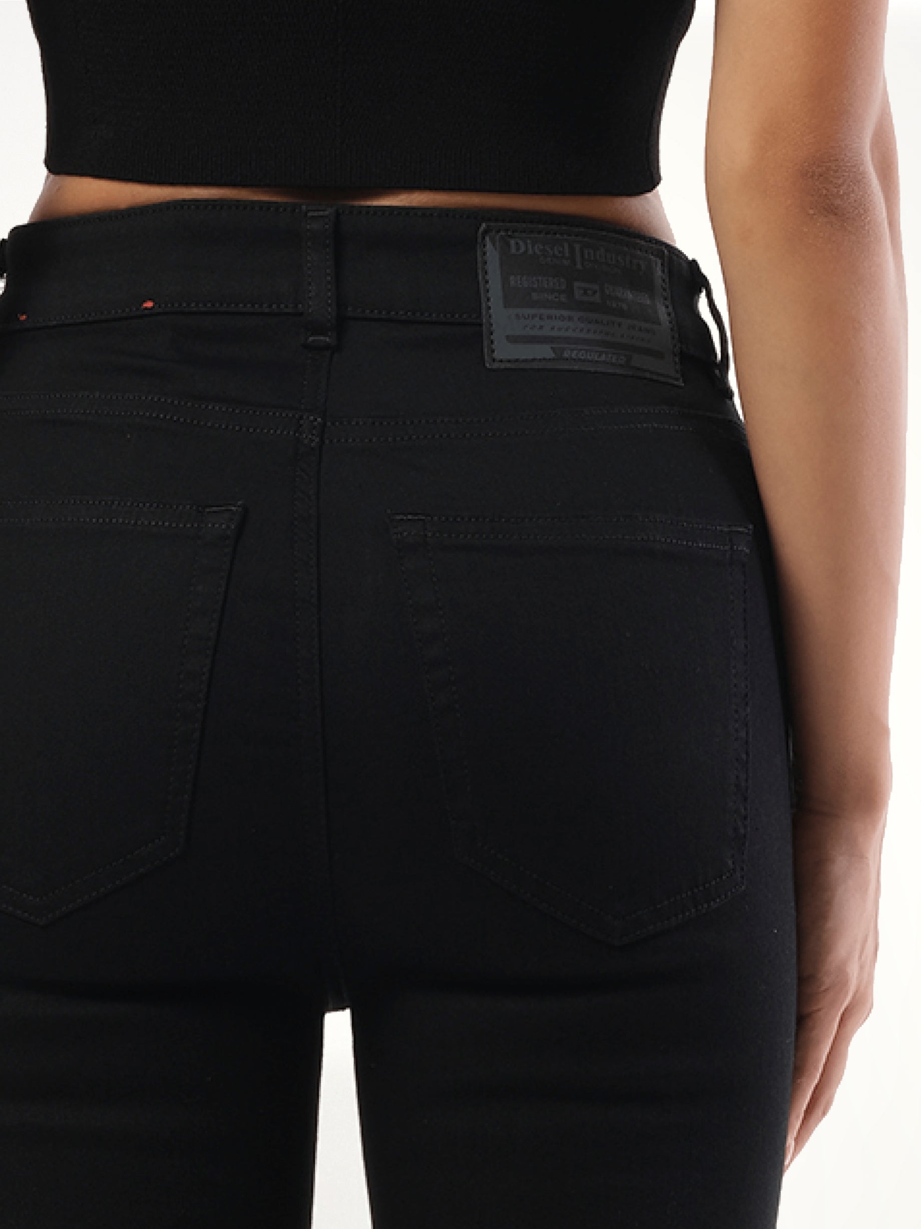 1984 SLANDY-HIGH Skinny Jeans in Black