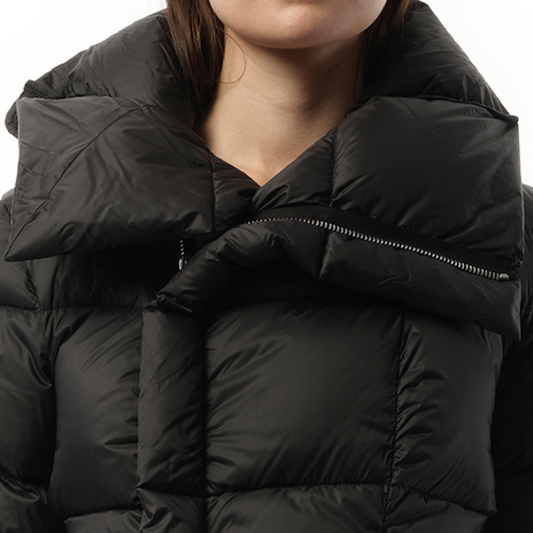 Naska Puffer Duvet in Black