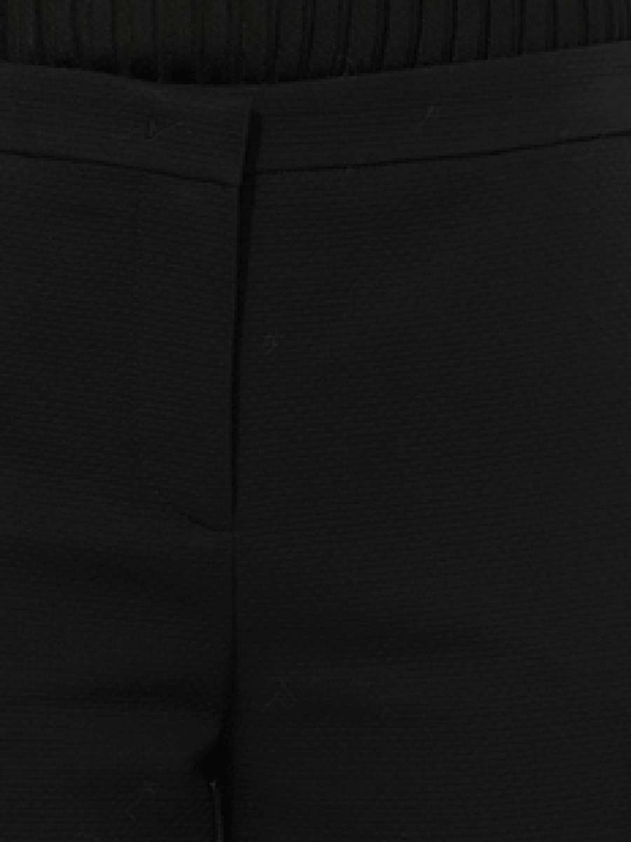 Trousers in Black