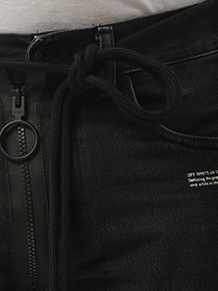 Blur Slim Jeans in Black