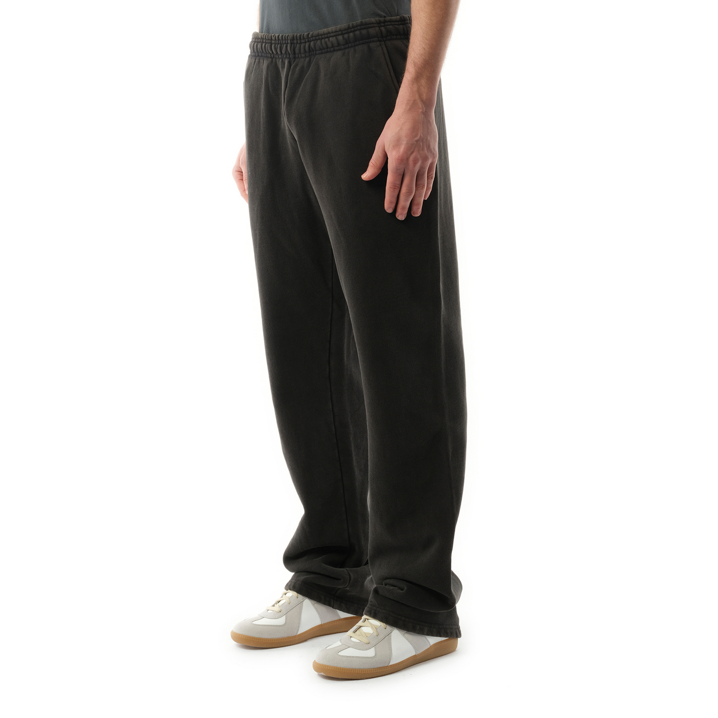 Straight-Leg Sweatpants in Washed Black